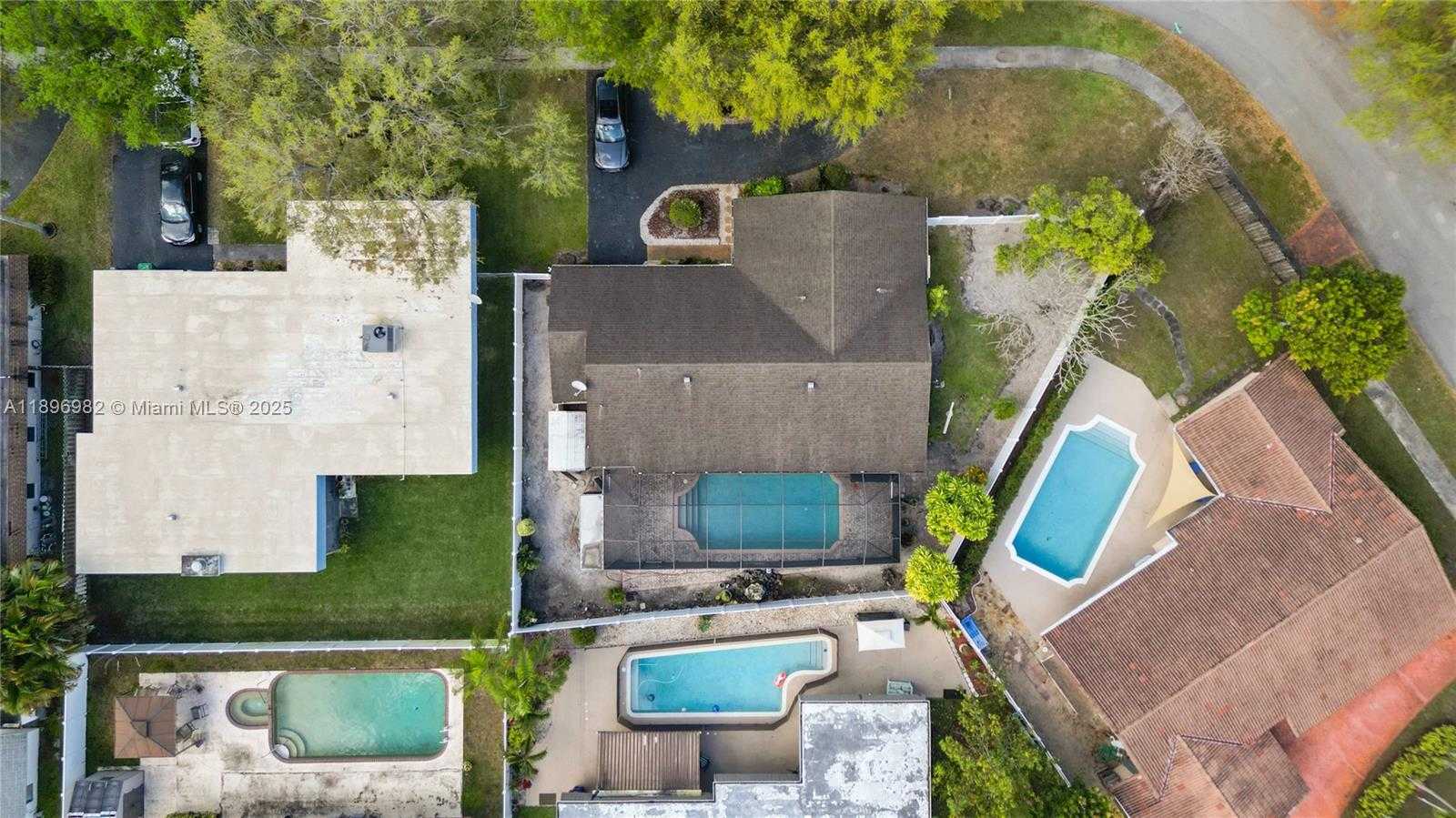 Small Image of 10410 SOUTH WEST 50TH PL, Cooper City Number 61
