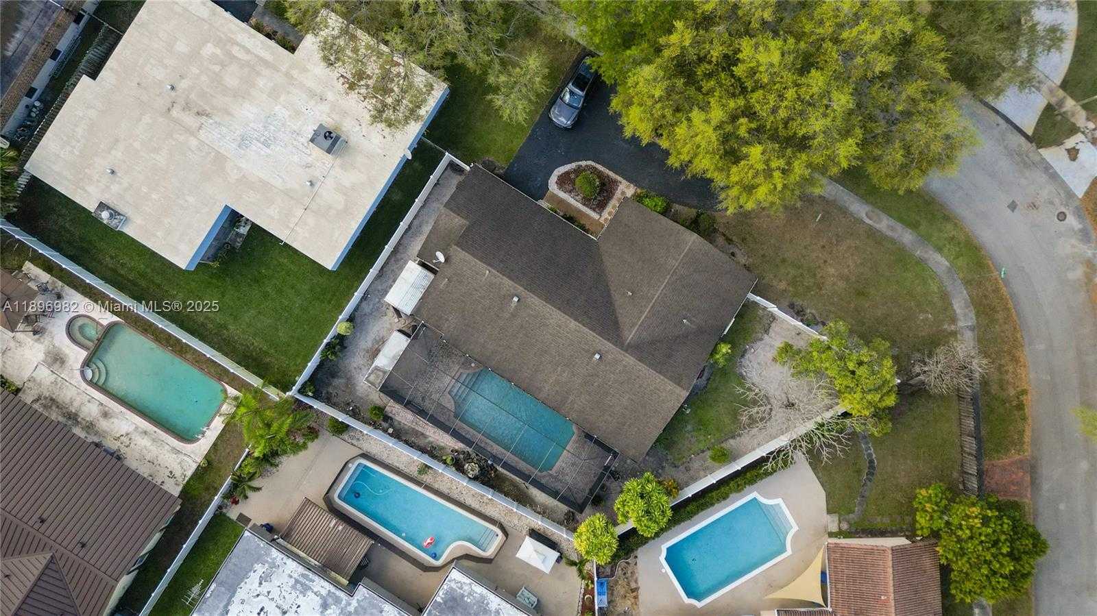Small Image of 10410 SOUTH WEST 50TH PL, Cooper City Number 63
