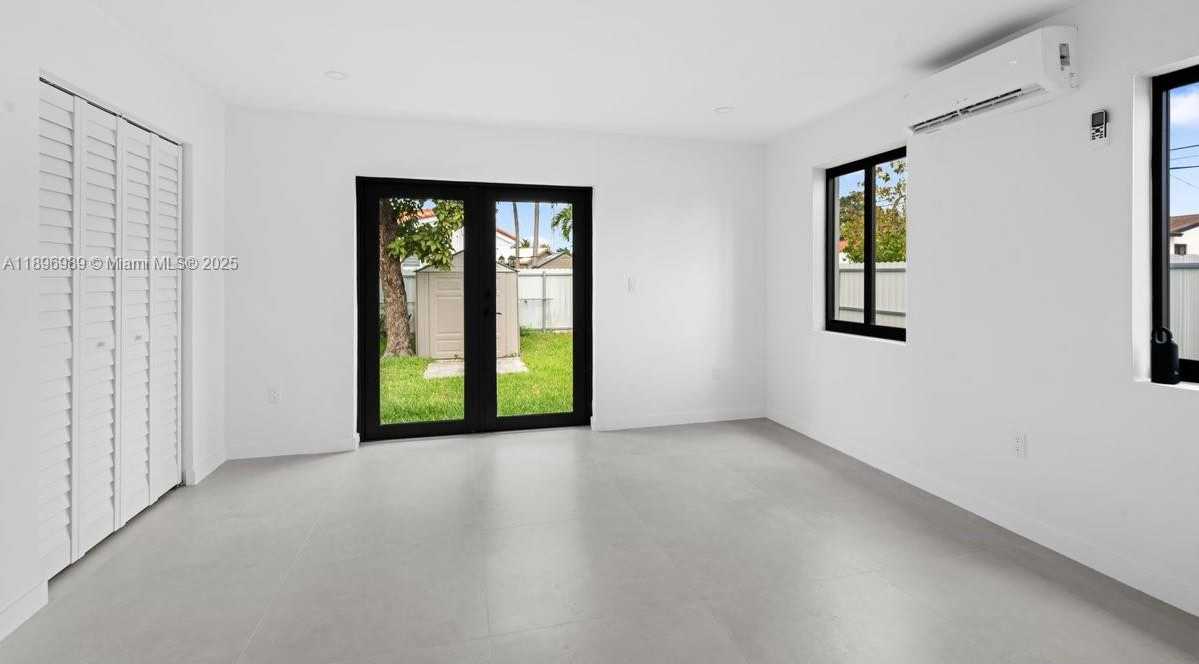 Small Image of 841 SOUTH EAST 11TH PL, Hialeah Number 19