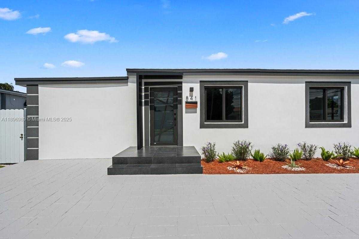 Small Image of 841 SOUTH EAST 11TH PL, Hialeah Number 6