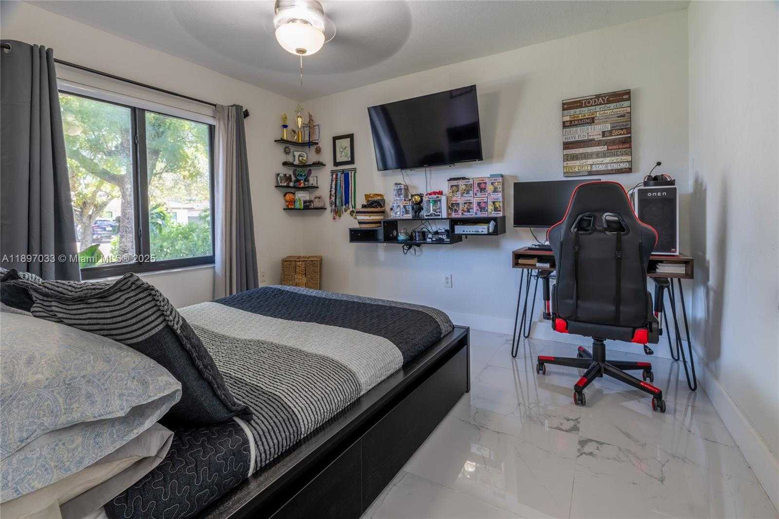 Small Image of 11381 SOUTH WEST 247TH TER, Homestead Number 21