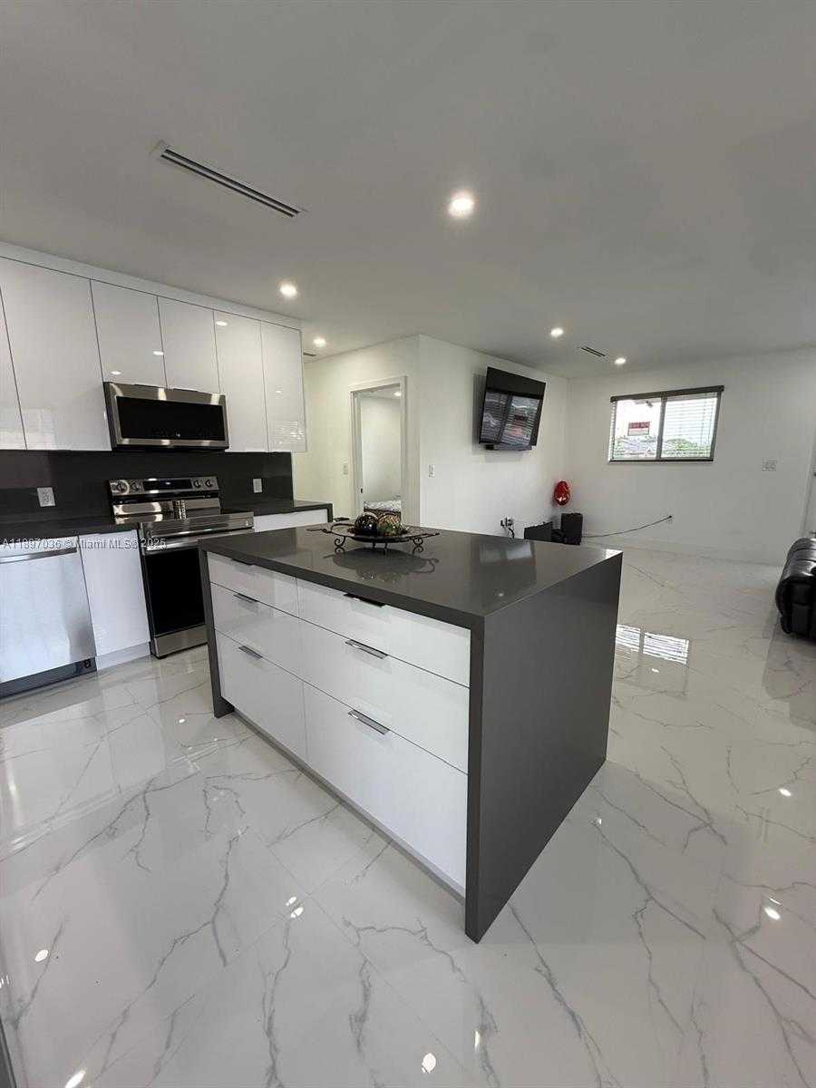 Small Image of 12840 SOUTH WEST 268TH ST, Homestead Number 10