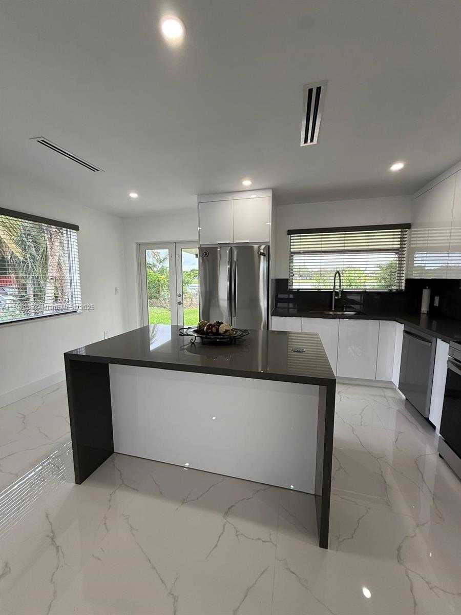 Small Image of 12840 SOUTH WEST 268TH ST, Homestead Number 11