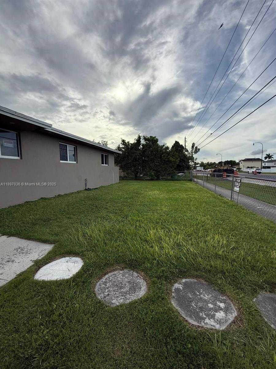 Small Image of 12840 SOUTH WEST 268TH ST, Homestead Number 19