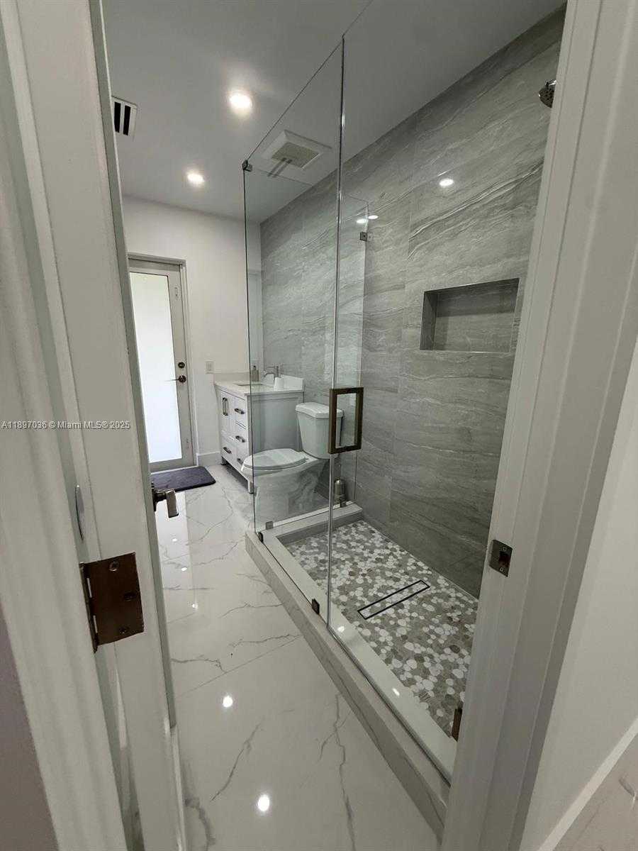 Small Image of 12840 SOUTH WEST 268TH ST, Homestead Number 8