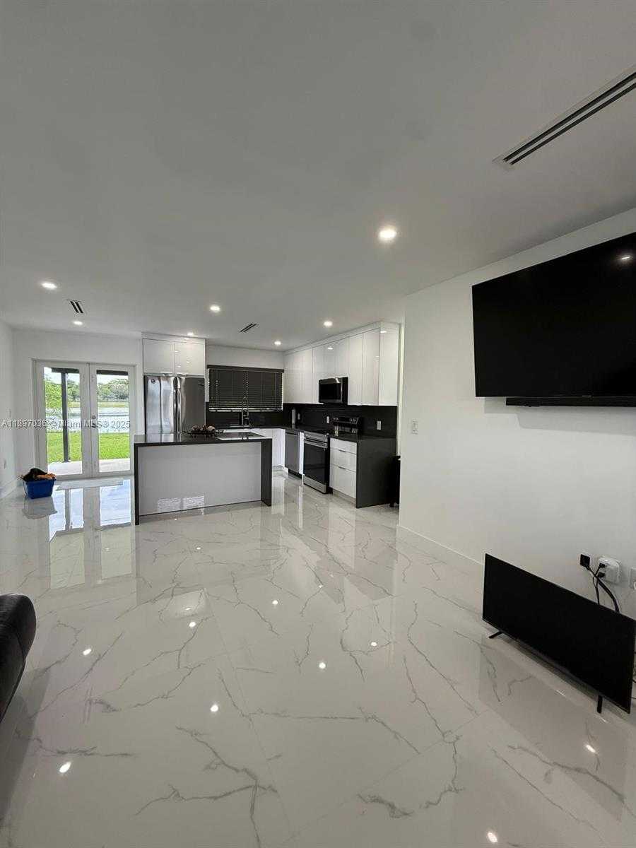 Small Image of 12840 SOUTH WEST 268TH ST, Homestead Number 9