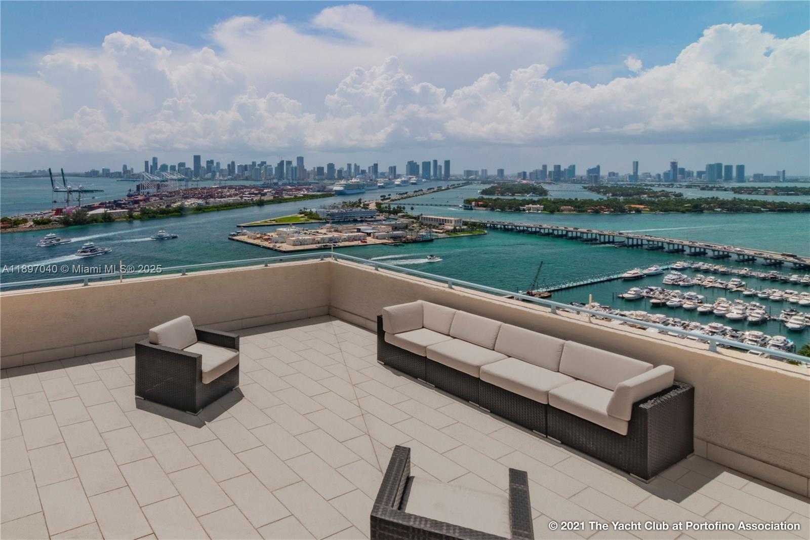 Small Image of 90 ALTON RD, Miami Beach Number 13
