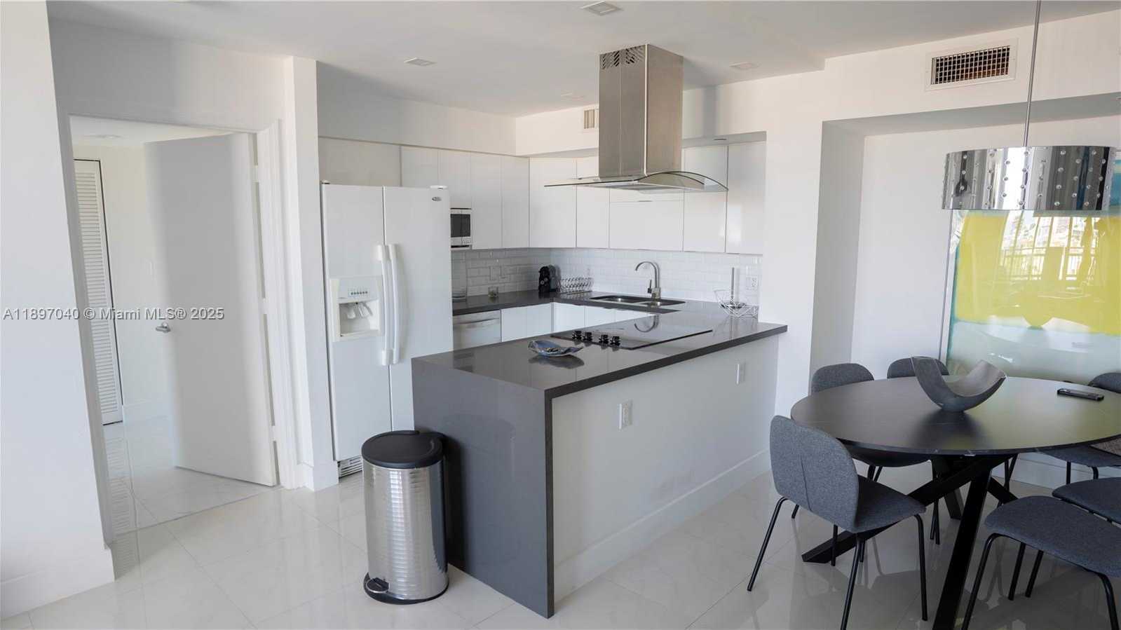 Small Image of 90 ALTON RD, Miami Beach Number 4