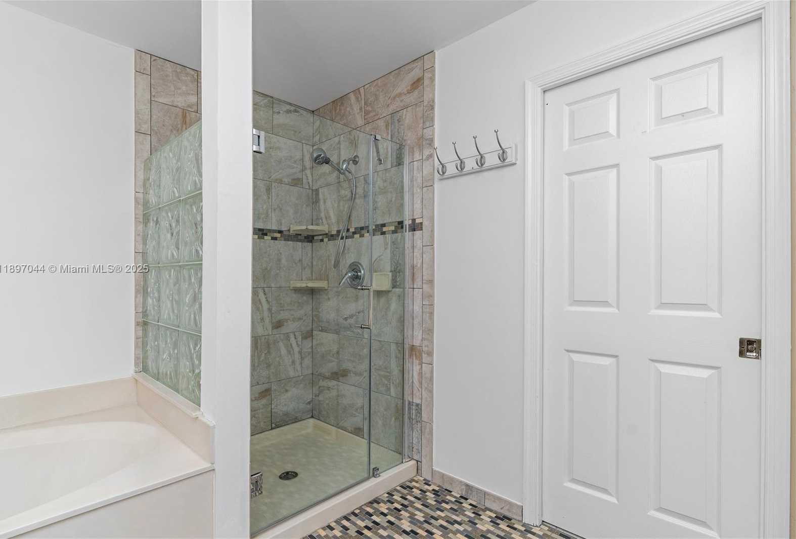 Small Image of 4491 FOXTAIL LN, Weston Number 28