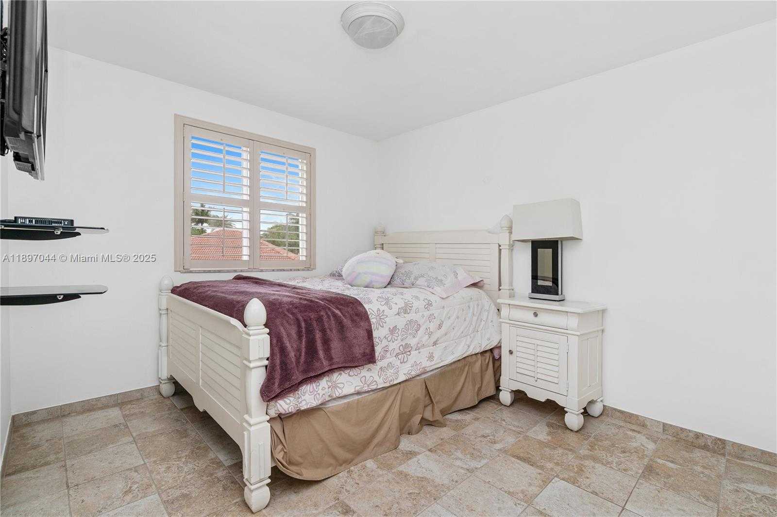 Small Image of 4491 FOXTAIL LN, Weston Number 29