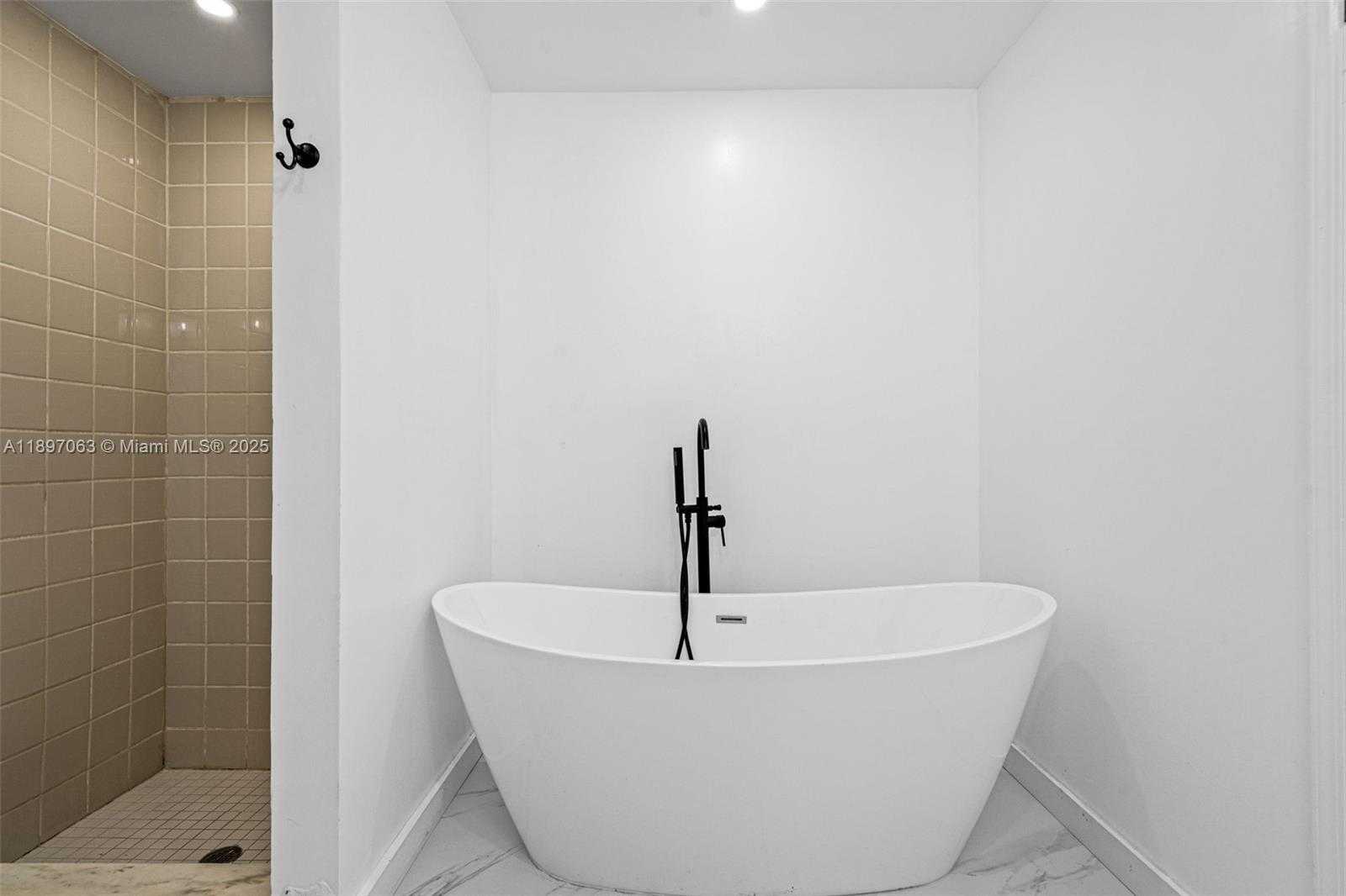 Small Image of 4490 SOUTH WEST 105TH AVE, Davie Number 30