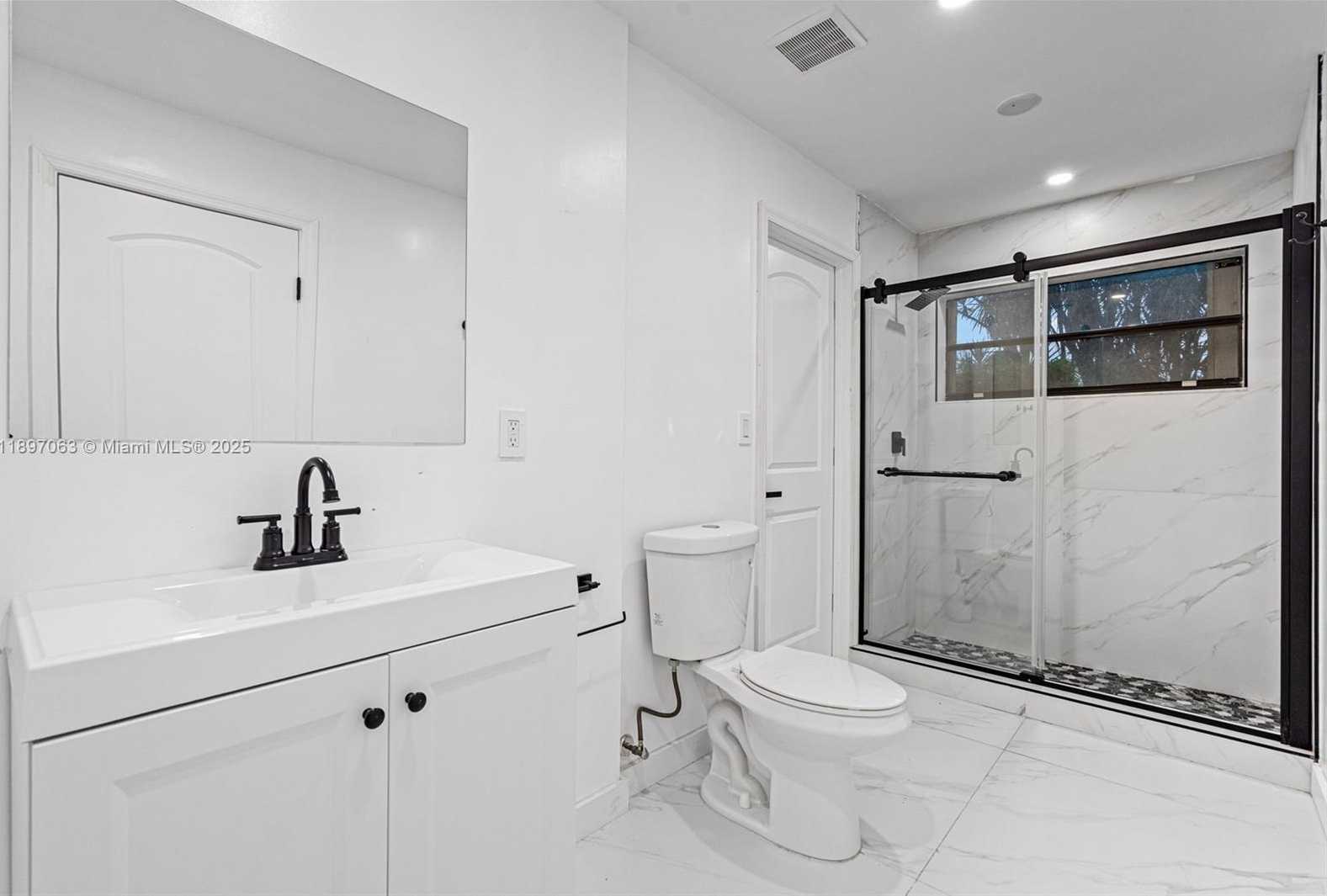 Small Image of 4490 SOUTH WEST 105TH AVE, Davie Number 40