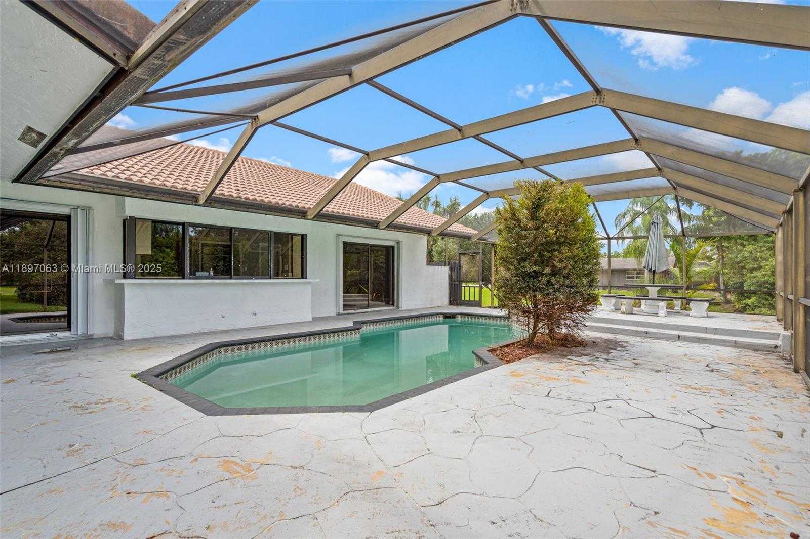 Small Image of 4490 SOUTH WEST 105TH AVE, Davie Number 48