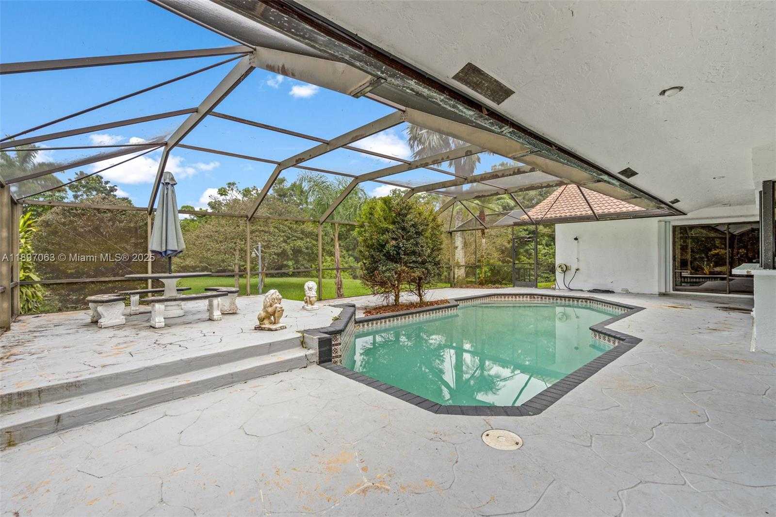 Small Image of 4490 SOUTH WEST 105TH AVE, Davie Number 51