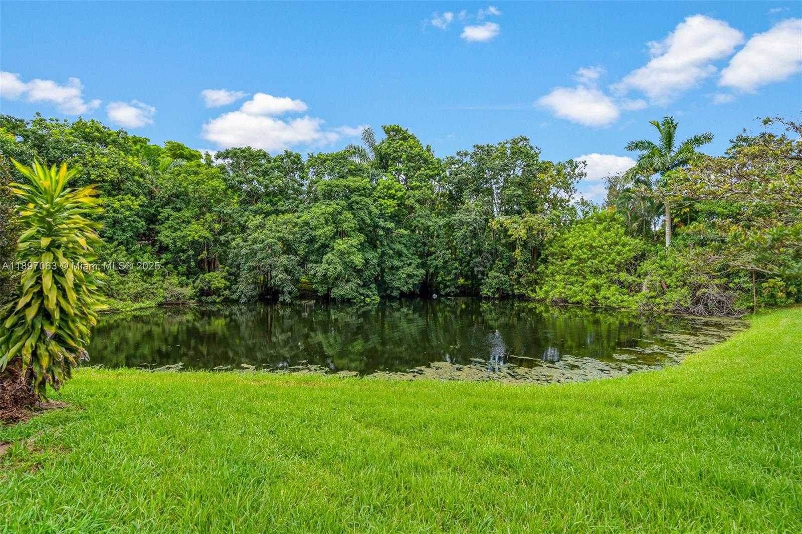 Small Image of 4490 SOUTH WEST 105TH AVE, Davie Number 54