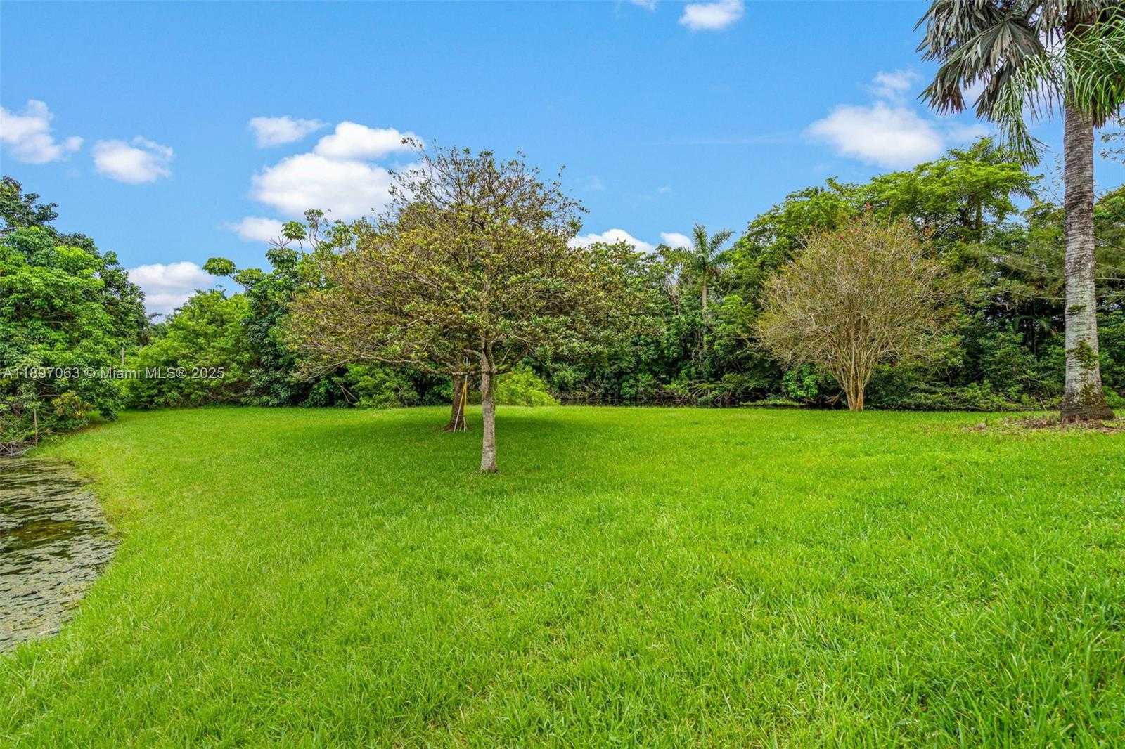 Small Image of 4490 SOUTH WEST 105TH AVE, Davie Number 55