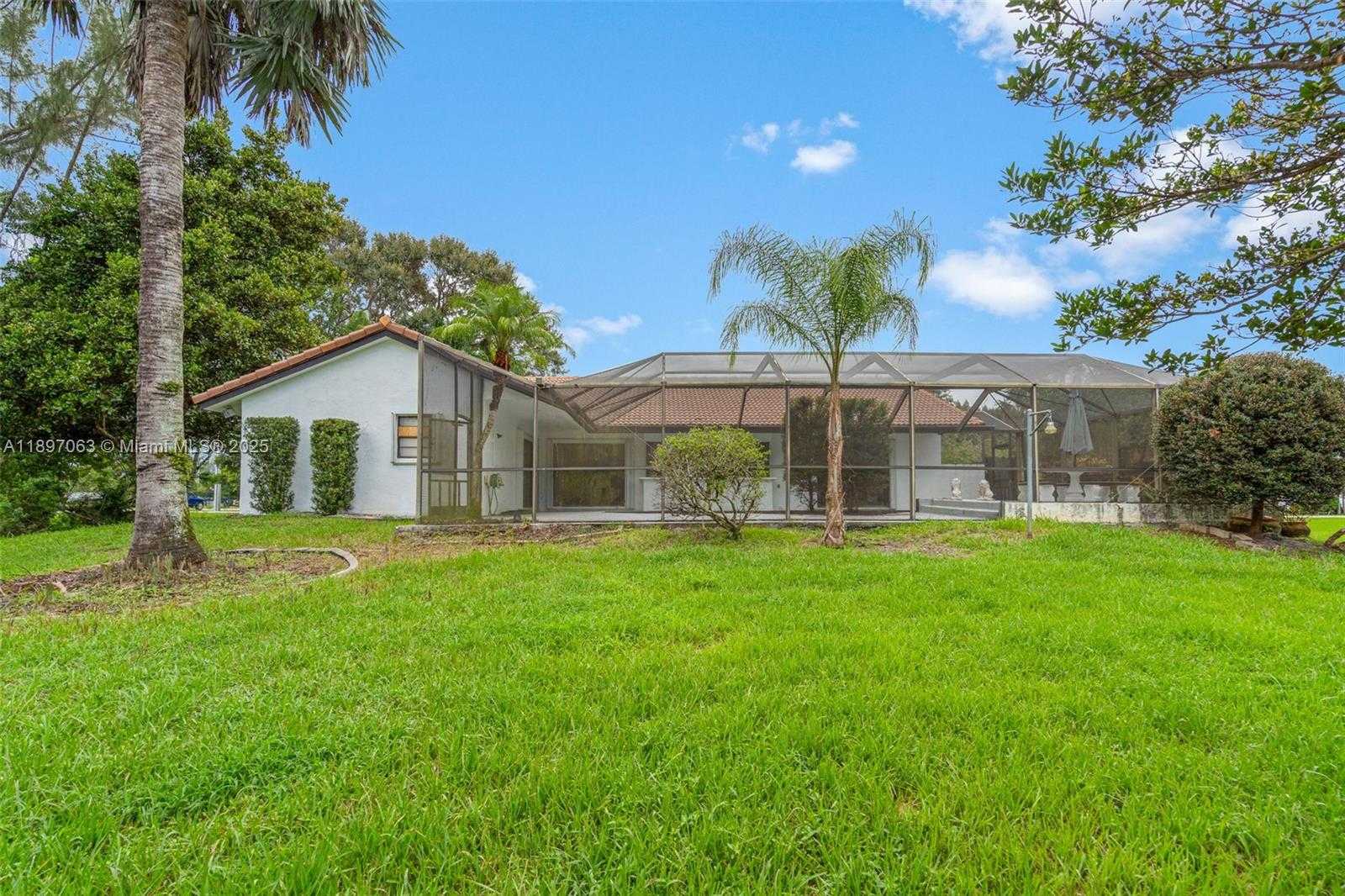 Small Image of 4490 SOUTH WEST 105TH AVE, Davie Number 58