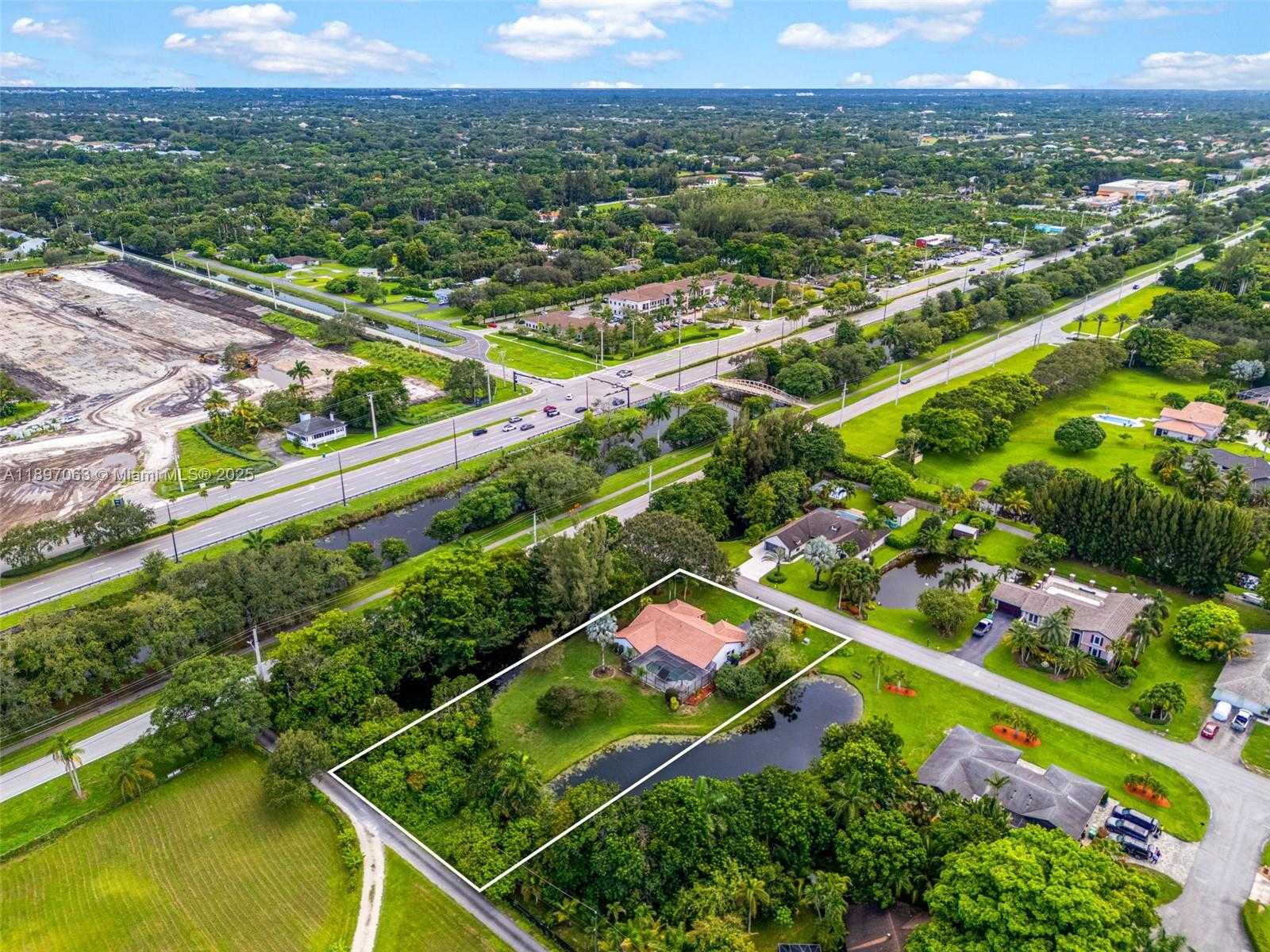 Small Image of 4490 SOUTH WEST 105TH AVE, Davie Number 66