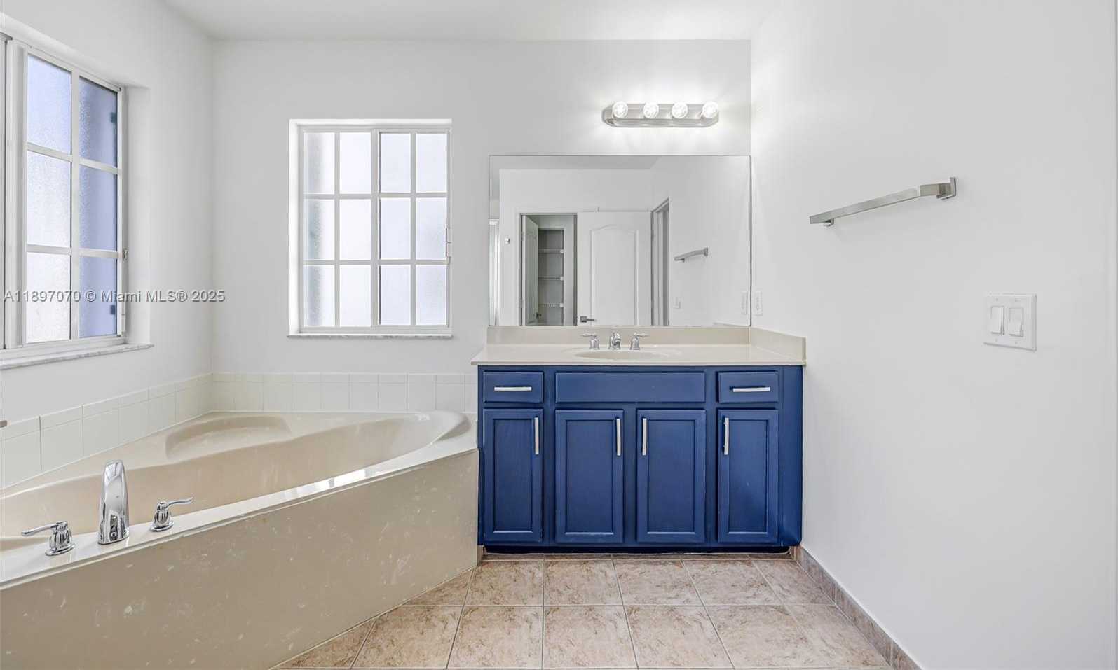Small Image of 27381 SOUTH WEST 139 PL, Homestead Number 36