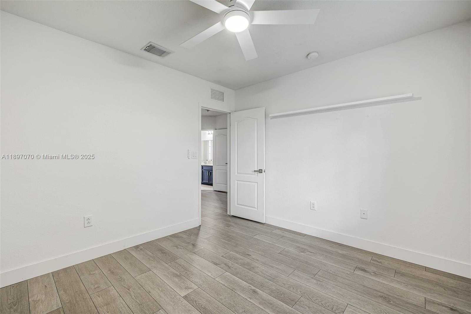 Small Image of 27381 SOUTH WEST 139 PL, Homestead Number 38