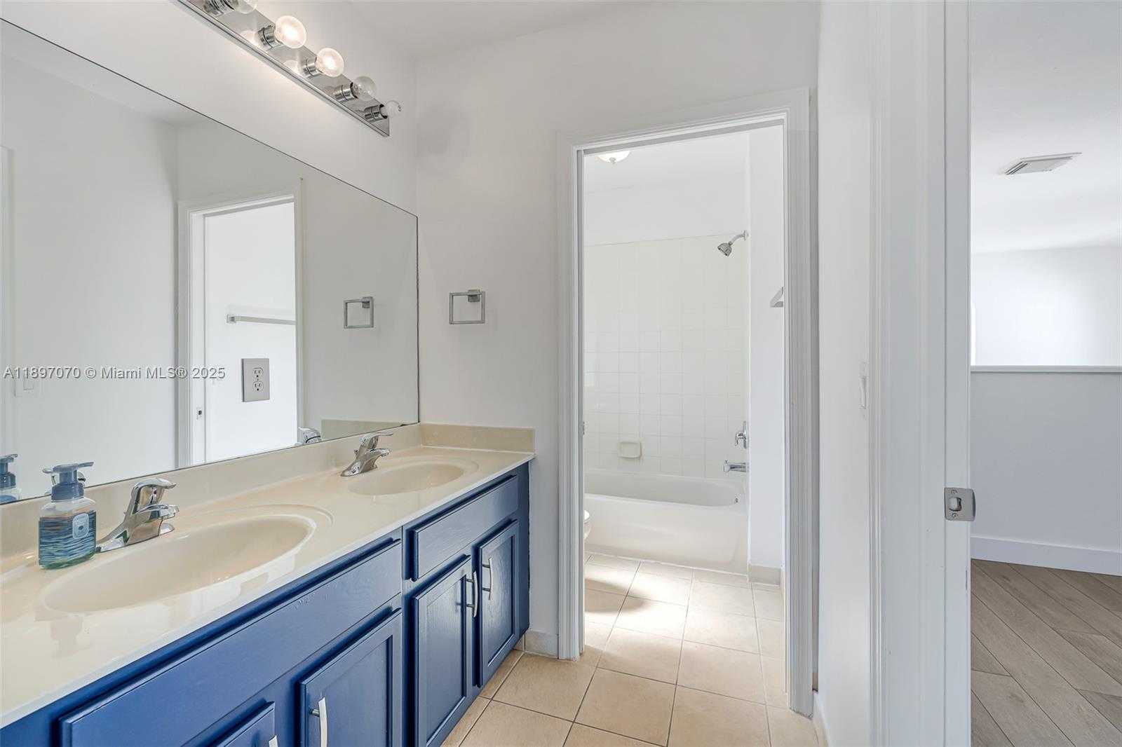 Small Image of 27381 SOUTH WEST 139 PL, Homestead Number 44