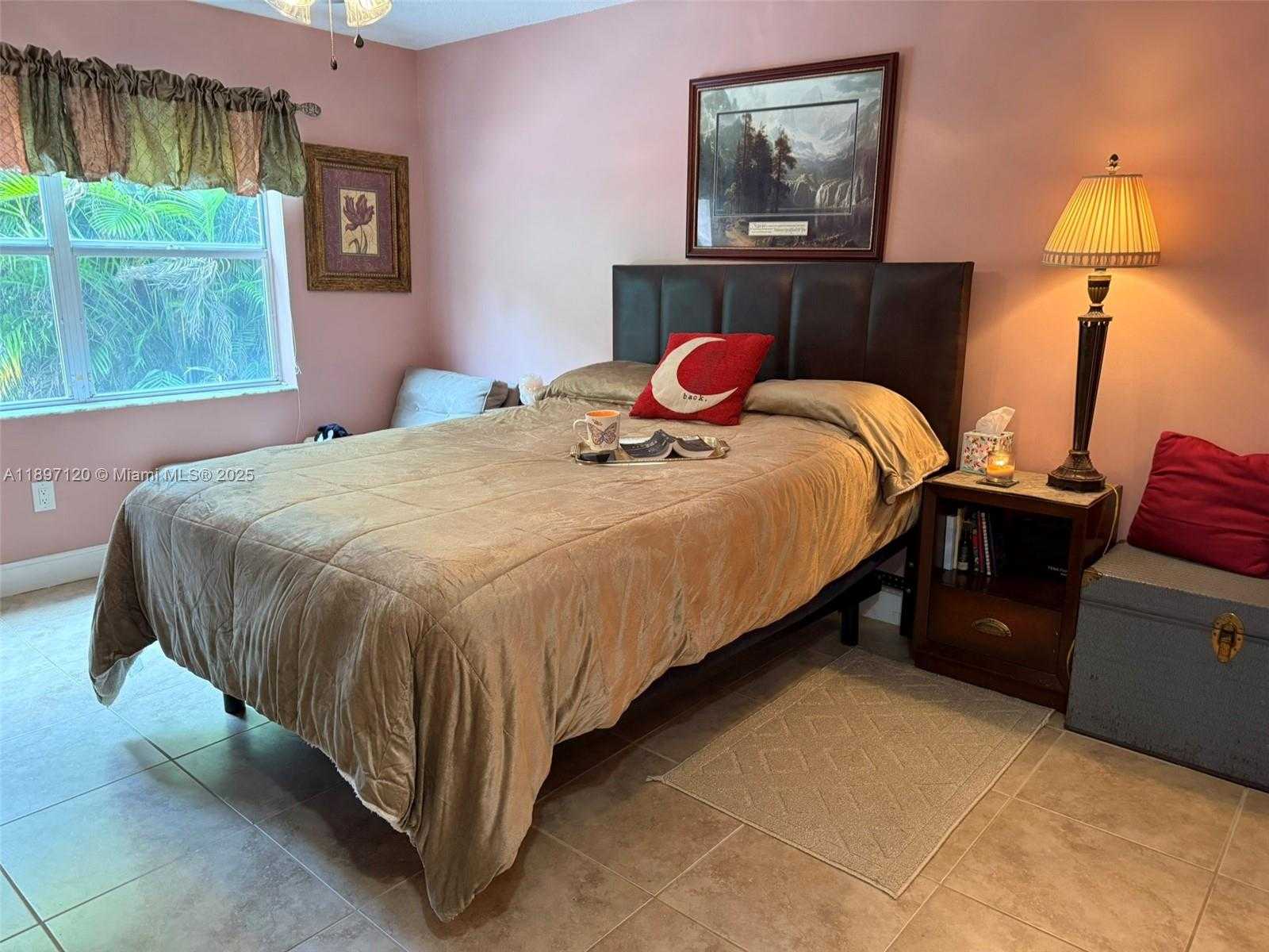 Small Image of 3422 NORTH WEST 78TH TER, Hollywood Number 11