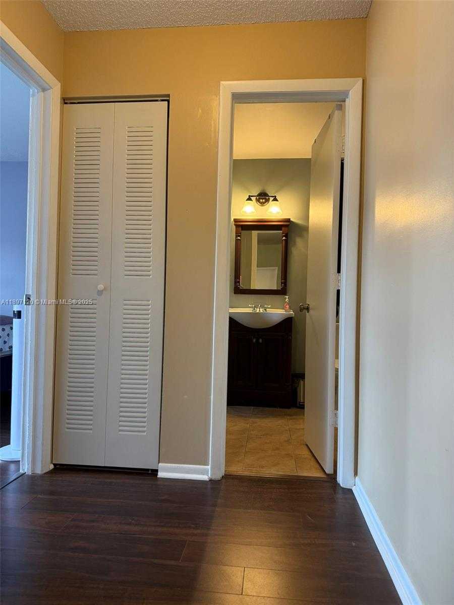 Small Image of 3422 NORTH WEST 78TH TER, Hollywood Number 28