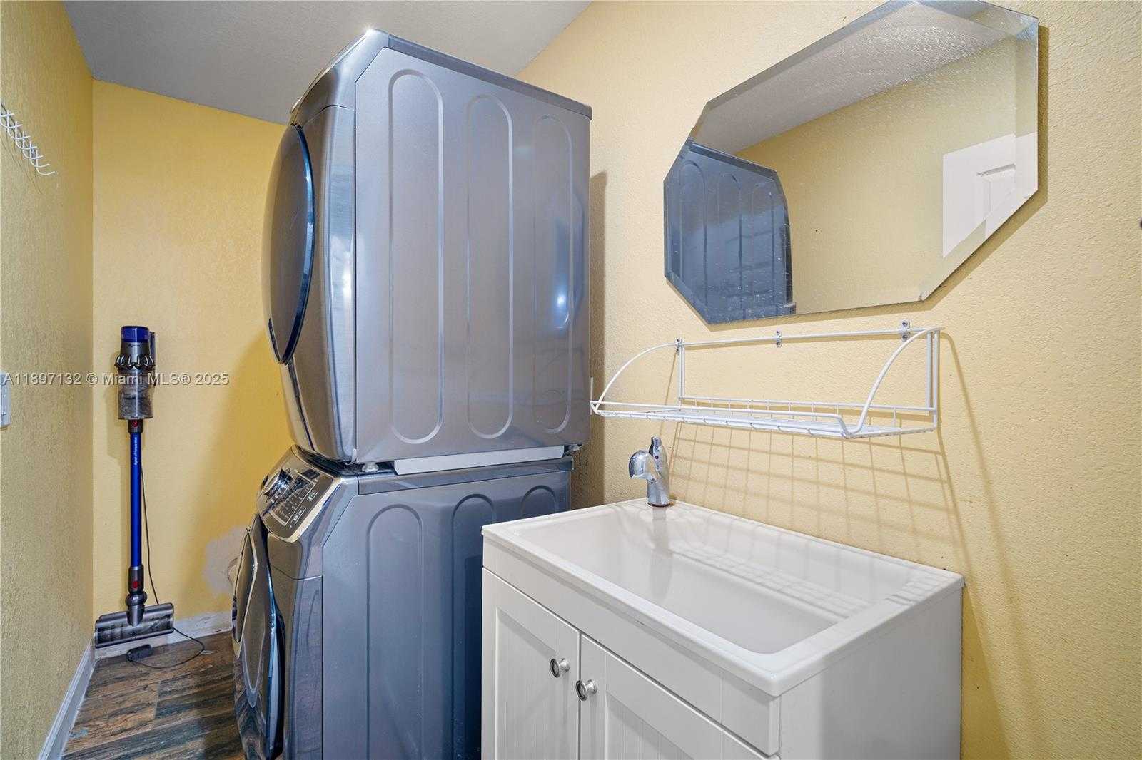 Small Image of 9701 SOUTH WEST 16TH ST, Pembroke Pines Number 19