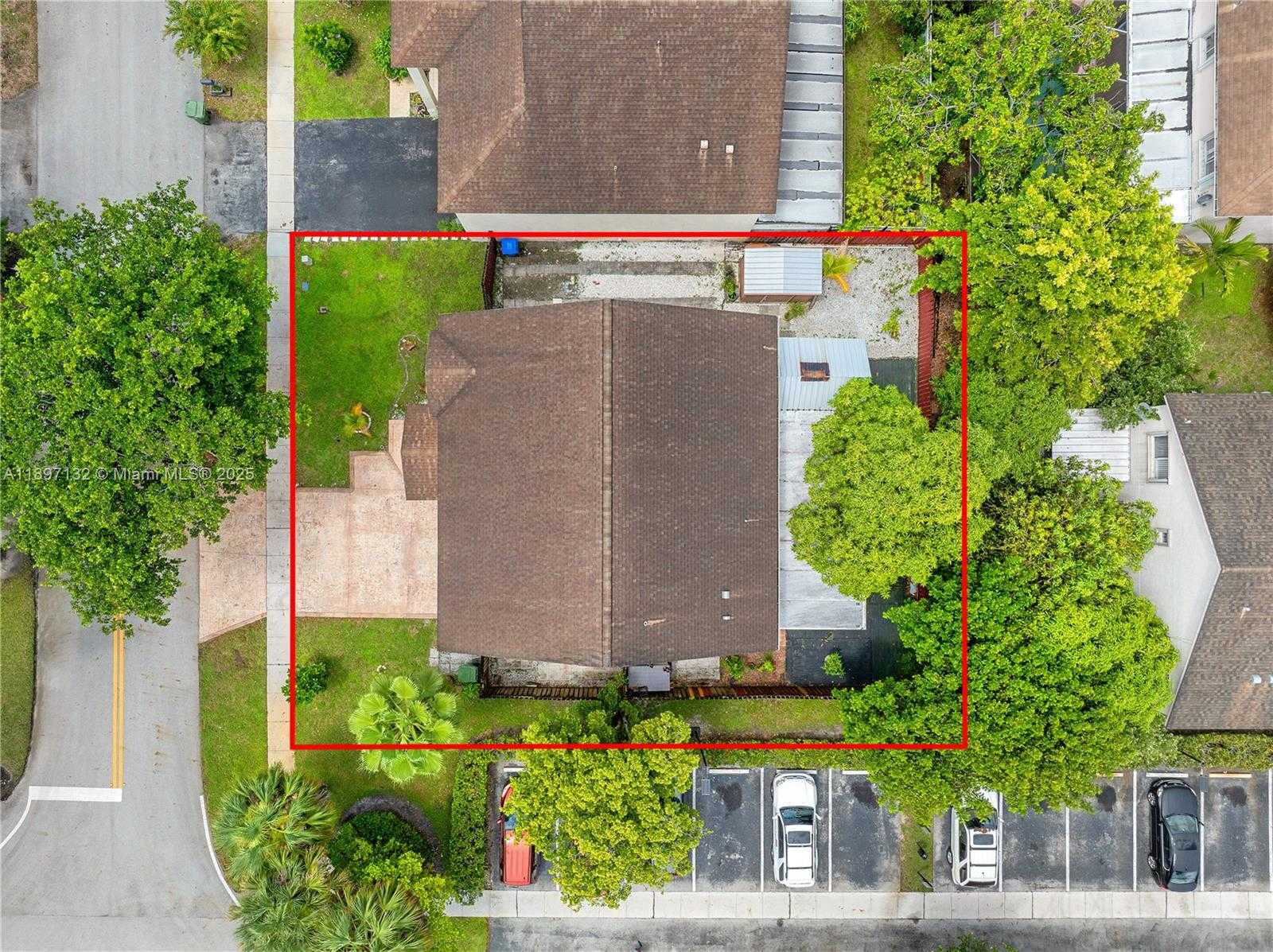 Small Image of 9701 SOUTH WEST 16TH ST, Pembroke Pines Number 3