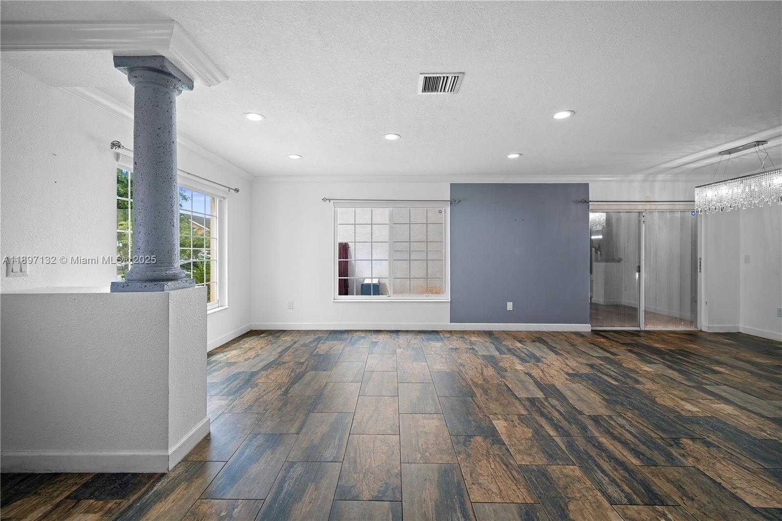 Small Image of 9701 SOUTH WEST 16TH ST, Pembroke Pines Number 6