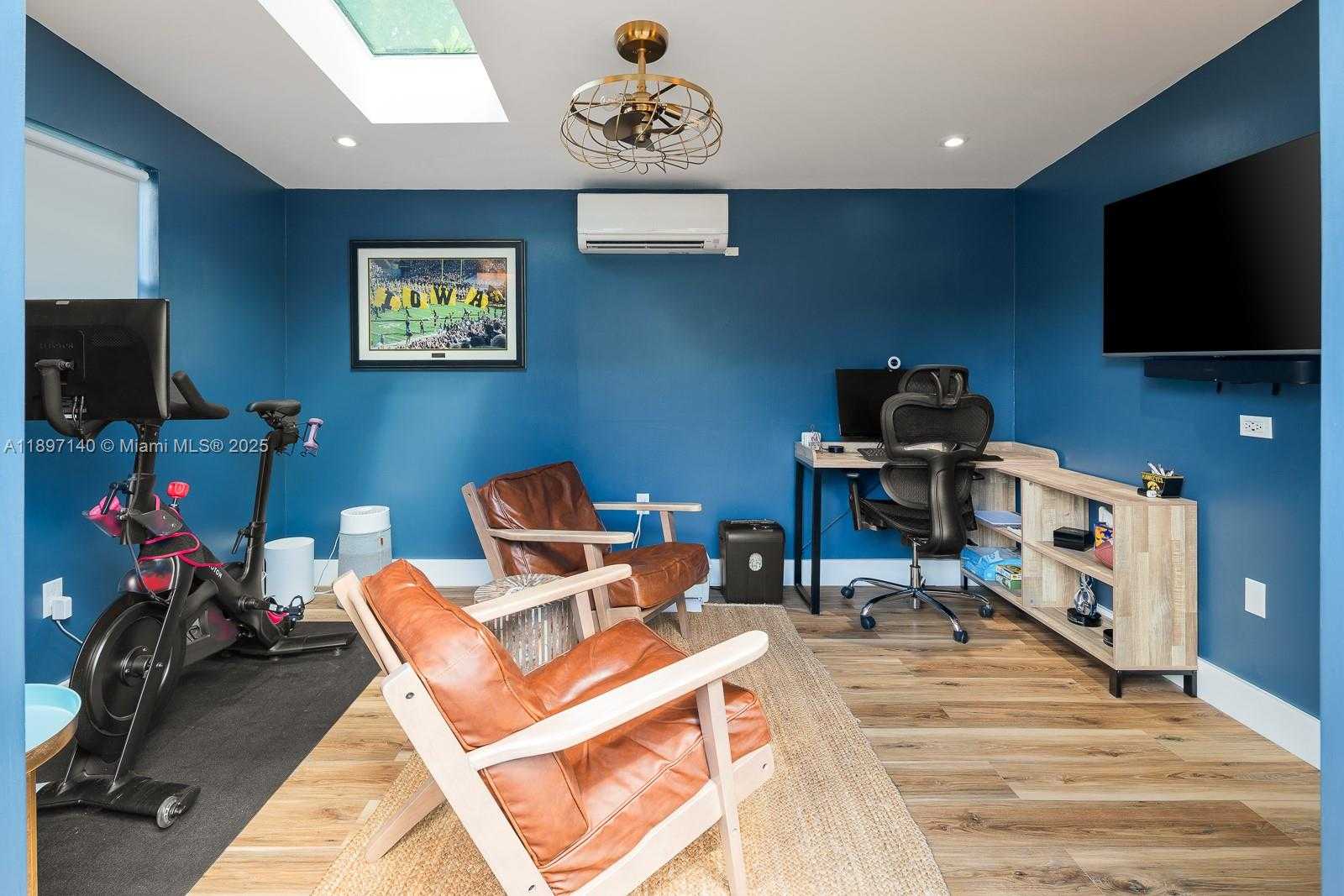 Small Image of 6380 SOUTH WEST 63RD AVE, South Miami Number 14