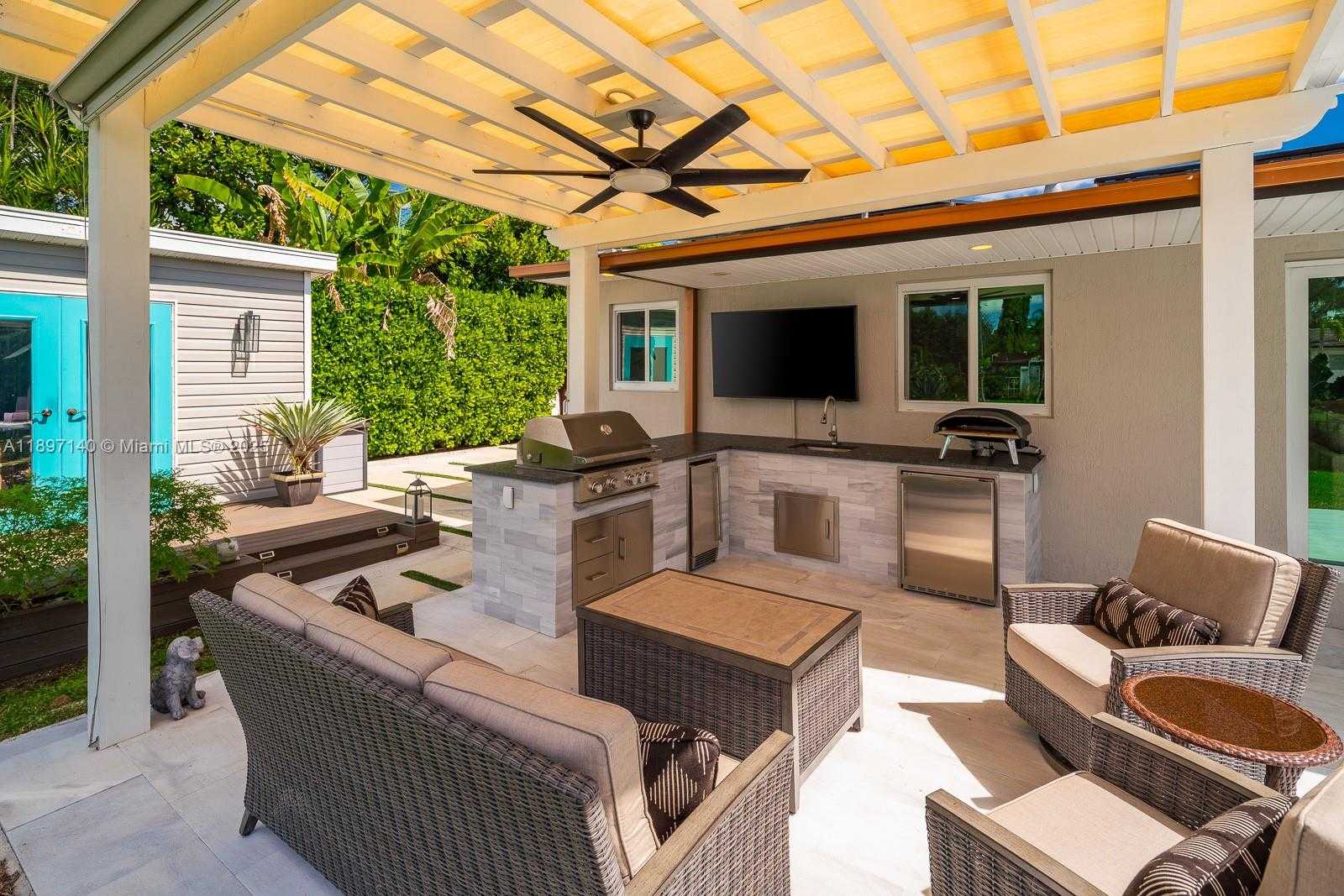 Small Image of 6380 SOUTH WEST 63RD AVE, South Miami Number 15