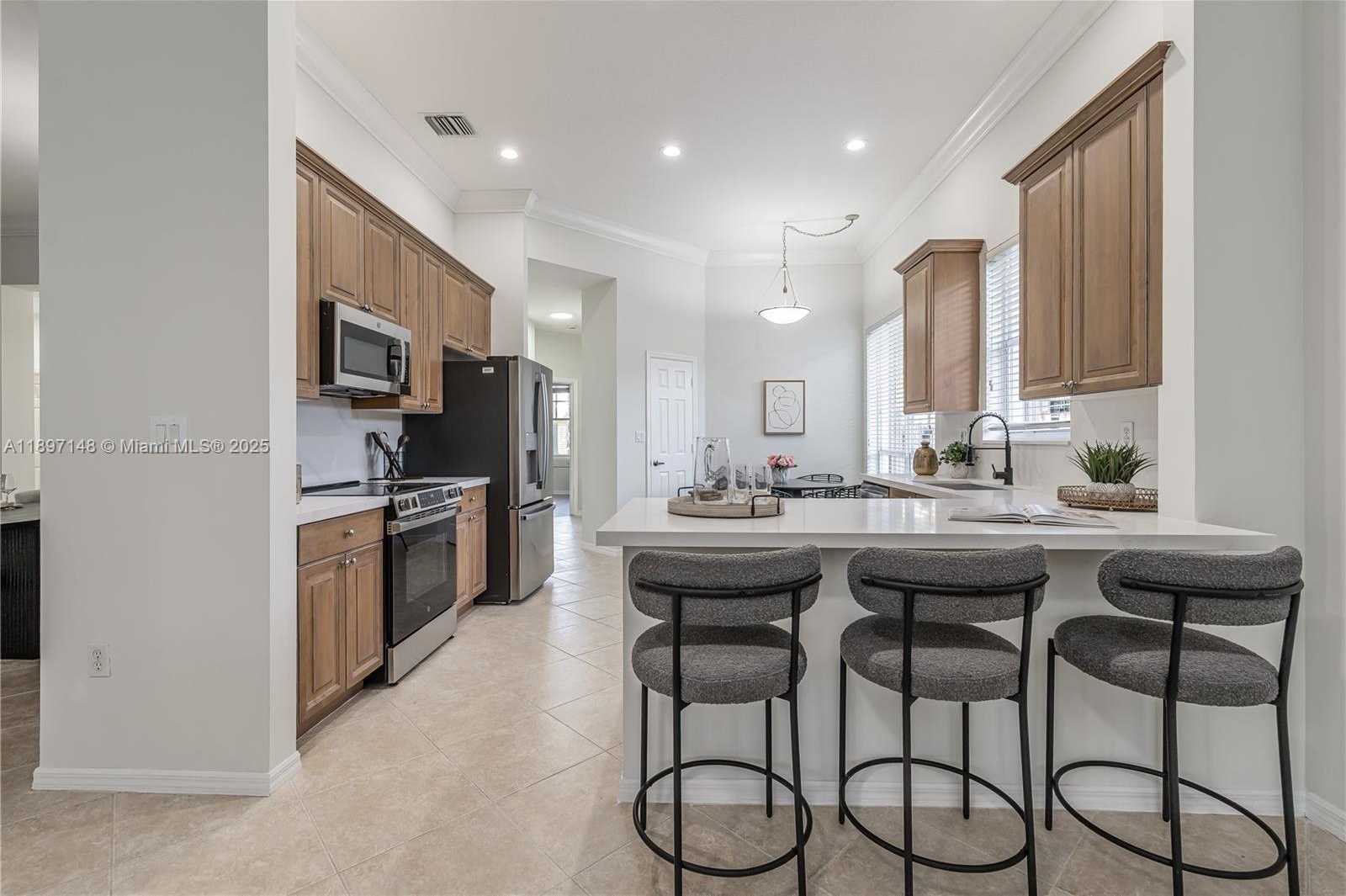 Small Image of 1894 NORTH WEST 141ST AVE, Pembroke Pines Number 11