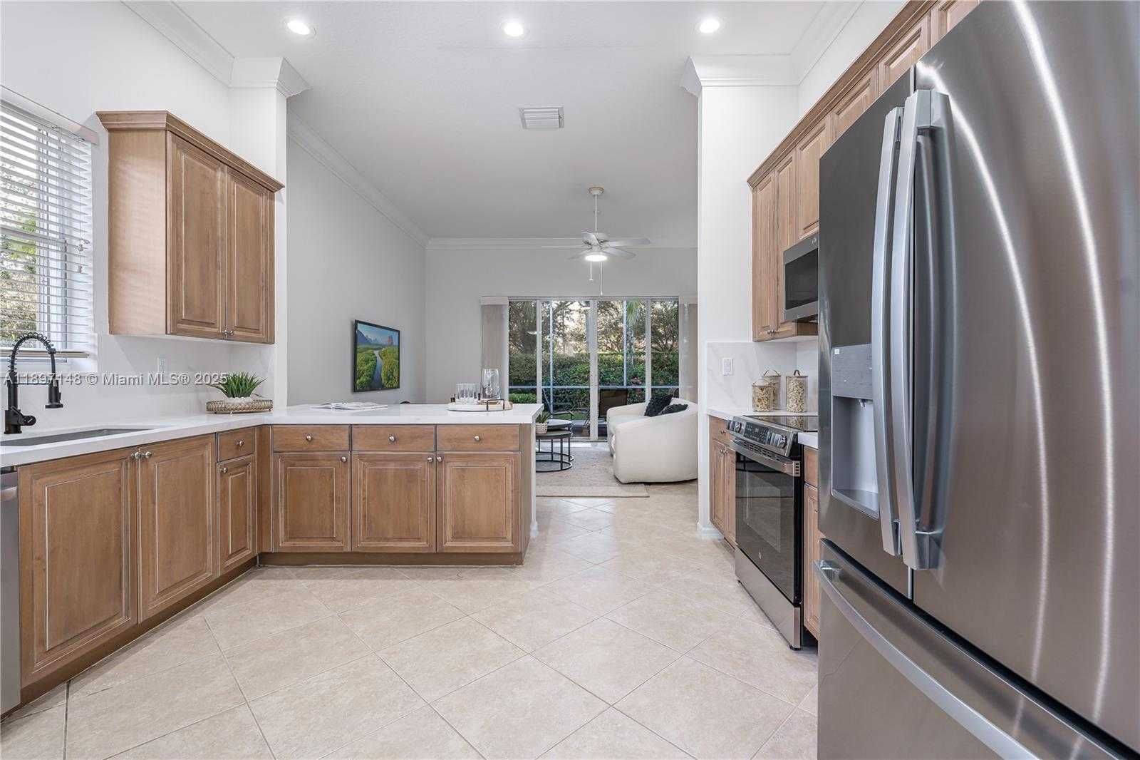 Small Image of 1894 NORTH WEST 141ST AVE, Pembroke Pines Number 15