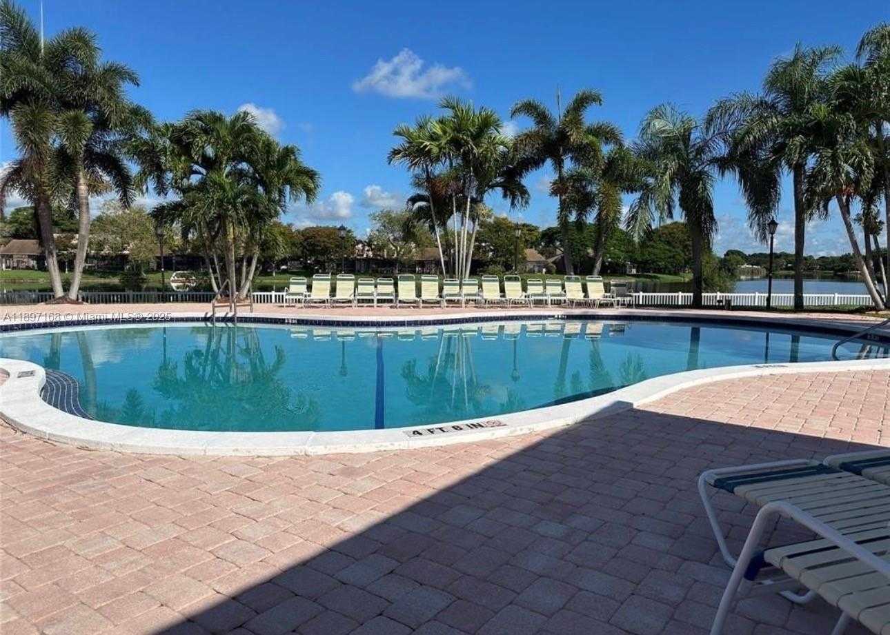 Small Image of 11976 NORTH WEST 12TH ST, Pembroke Pines Number 14