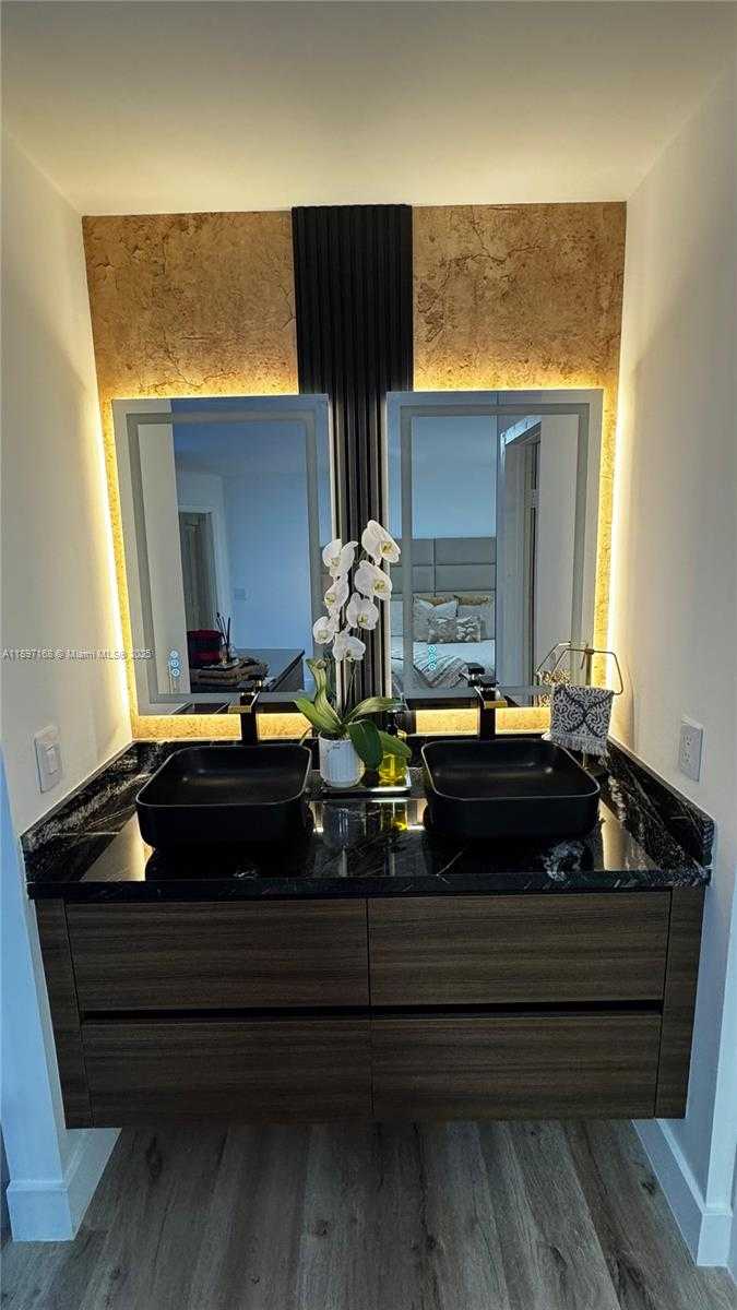 Small Image of 11976 NORTH WEST 12TH ST, Pembroke Pines Number 8