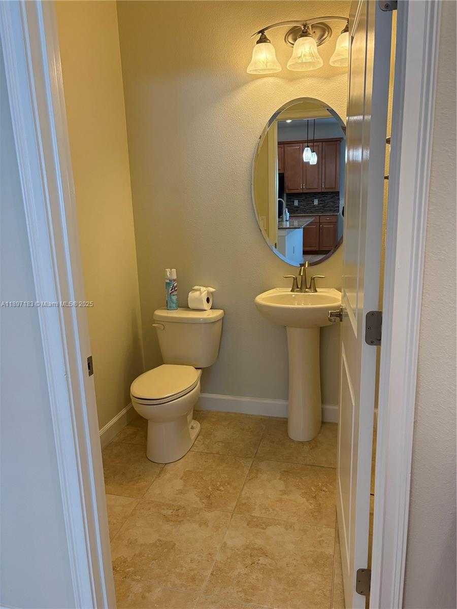 Small Image of 3074 WHITE HORSE CT, Kissimmee Number 11