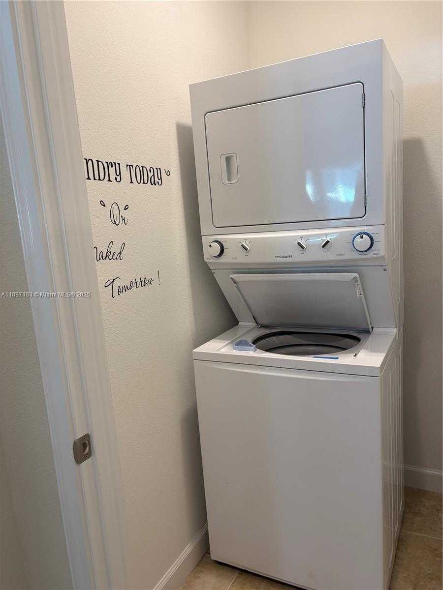 Small Image of 3074 WHITE HORSE CT, Kissimmee Number 17