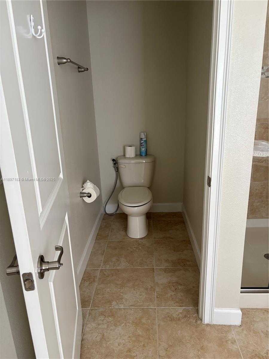 Small Image of 3074 WHITE HORSE CT, Kissimmee Number 24
