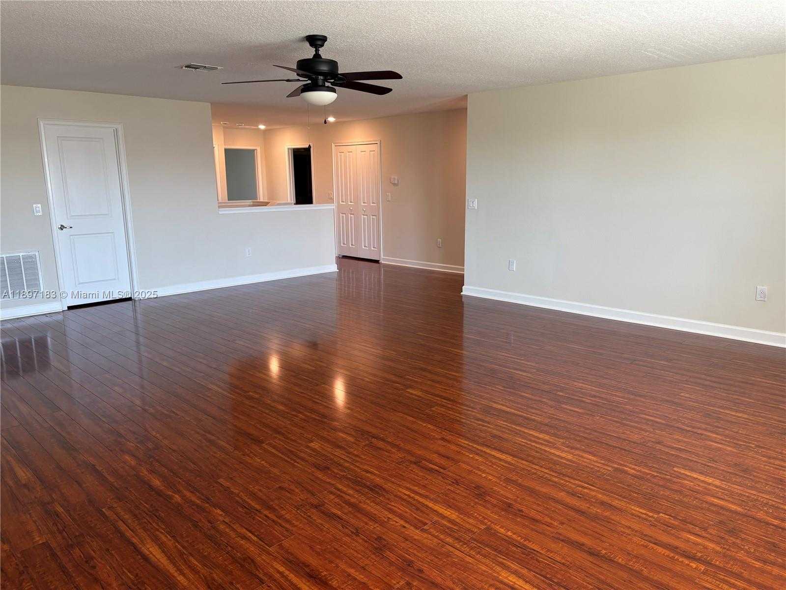 Small Image of 3074 WHITE HORSE CT, Kissimmee Number 30