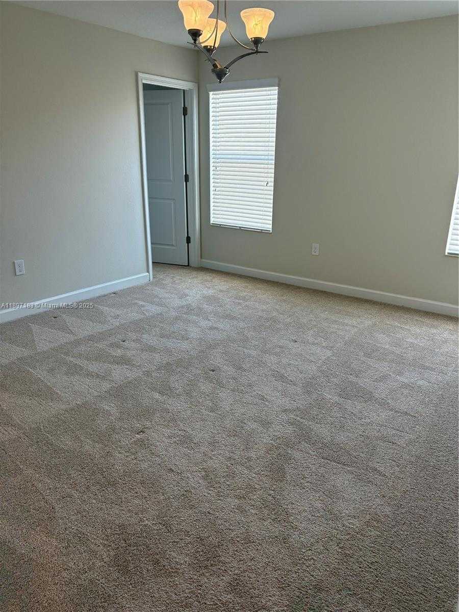 Small Image of 3074 WHITE HORSE CT, Kissimmee Number 33