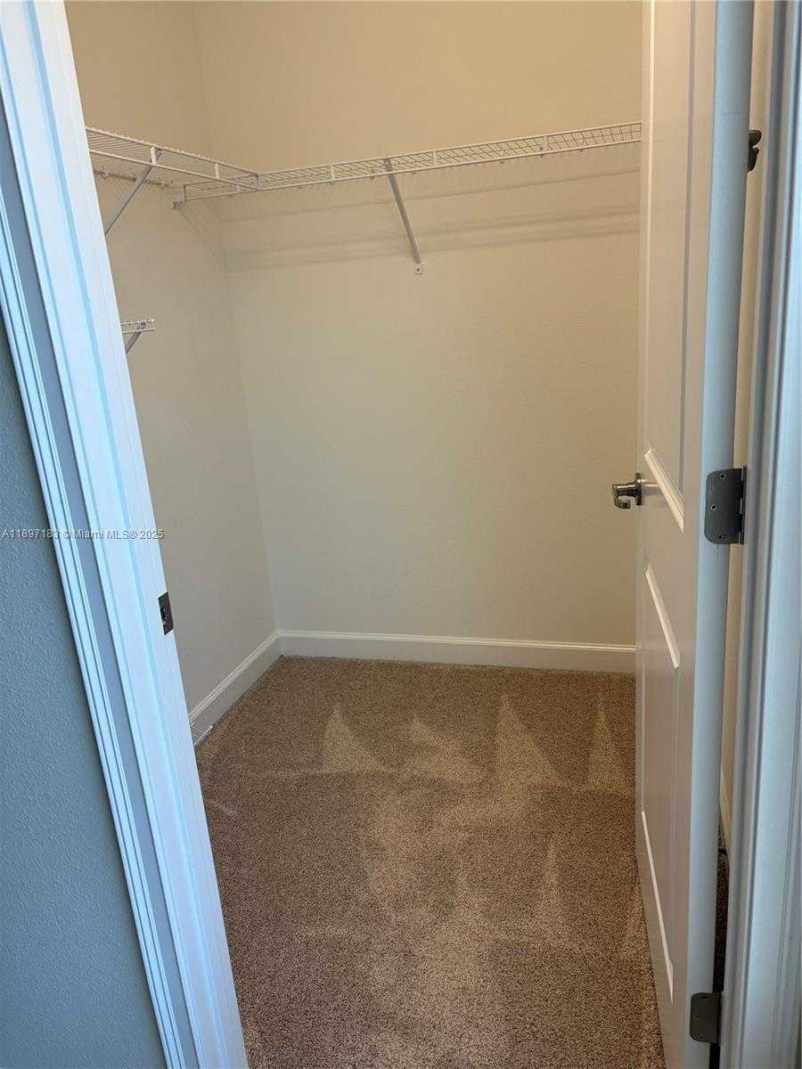 Small Image of 3074 WHITE HORSE CT, Kissimmee Number 34