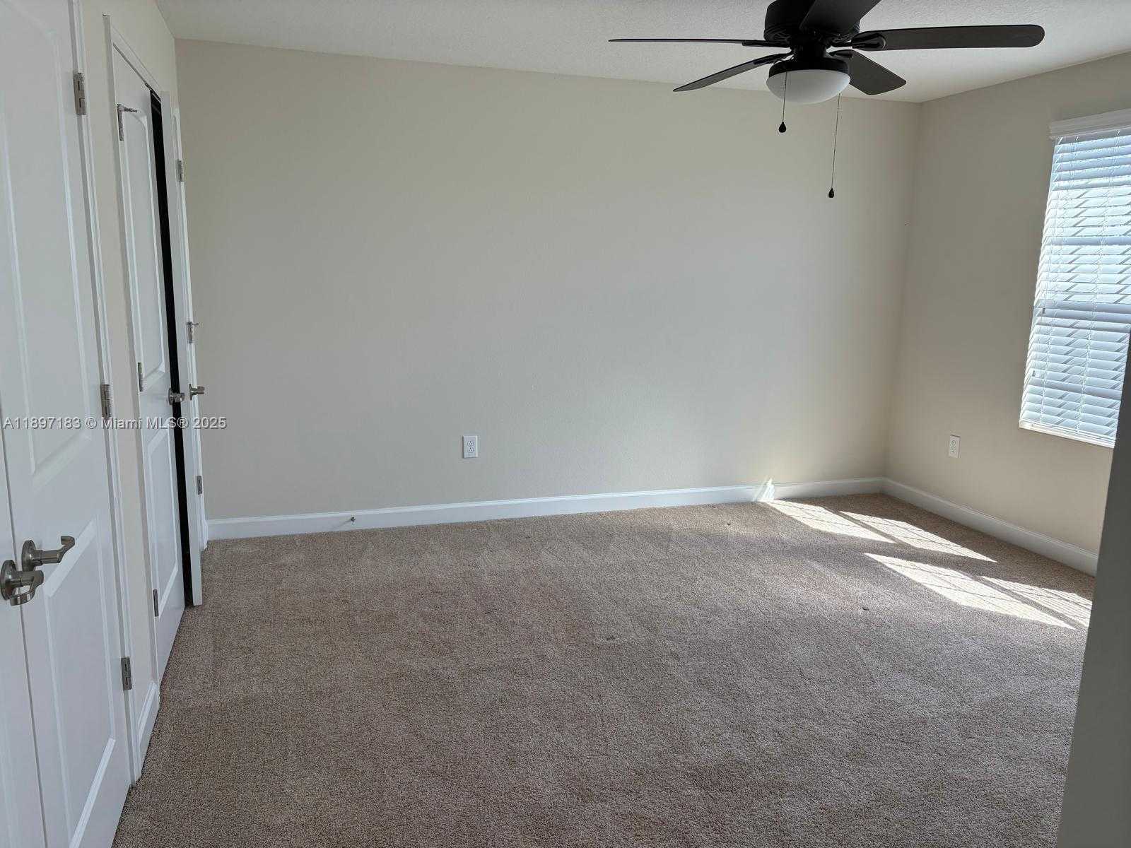 Small Image of 3074 WHITE HORSE CT, Kissimmee Number 37