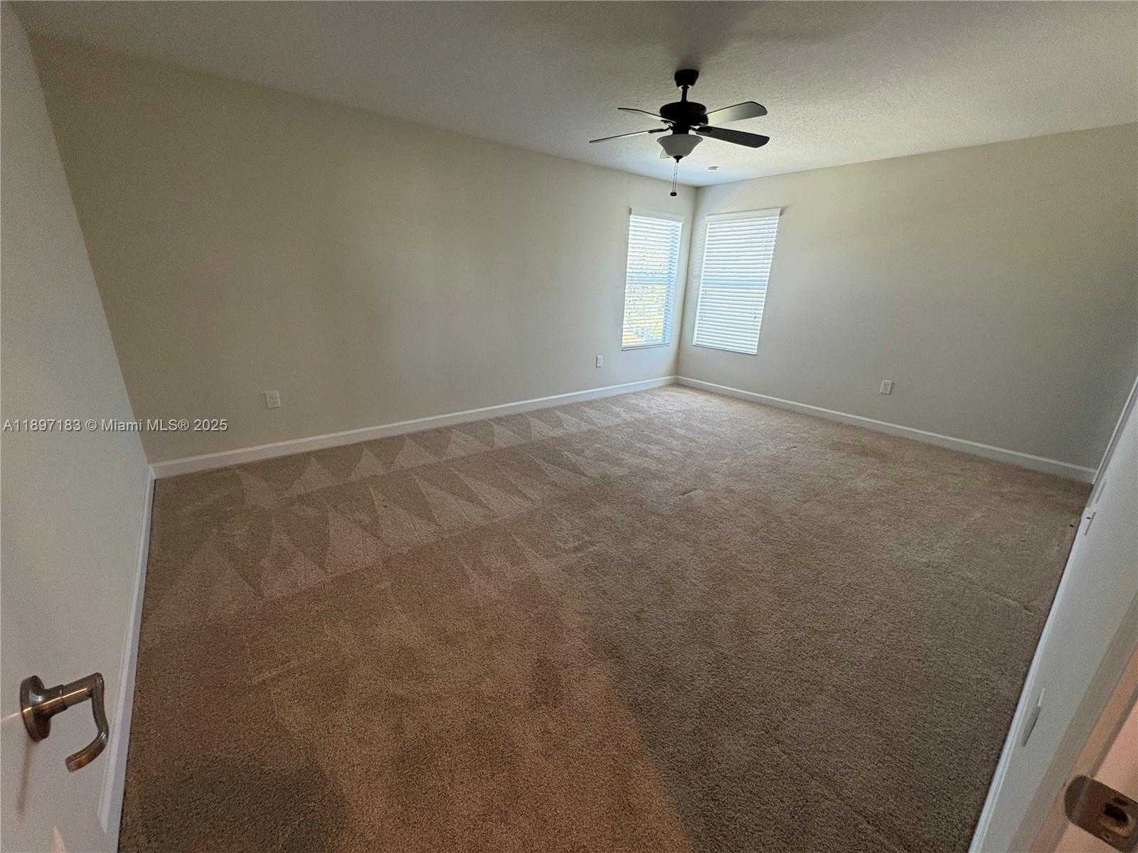 Small Image of 3074 WHITE HORSE CT, Kissimmee Number 42