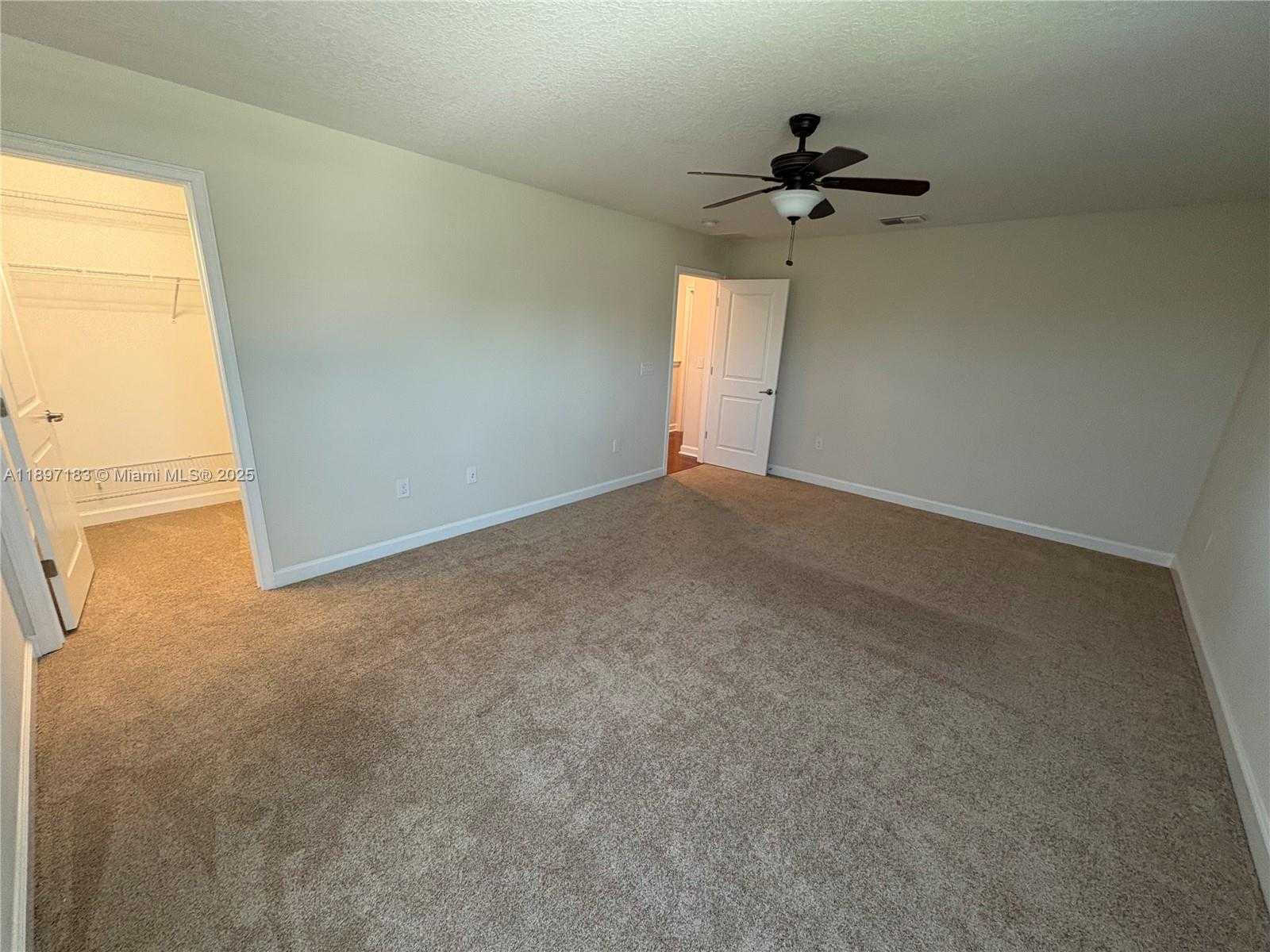 Small Image of 3074 WHITE HORSE CT, Kissimmee Number 44