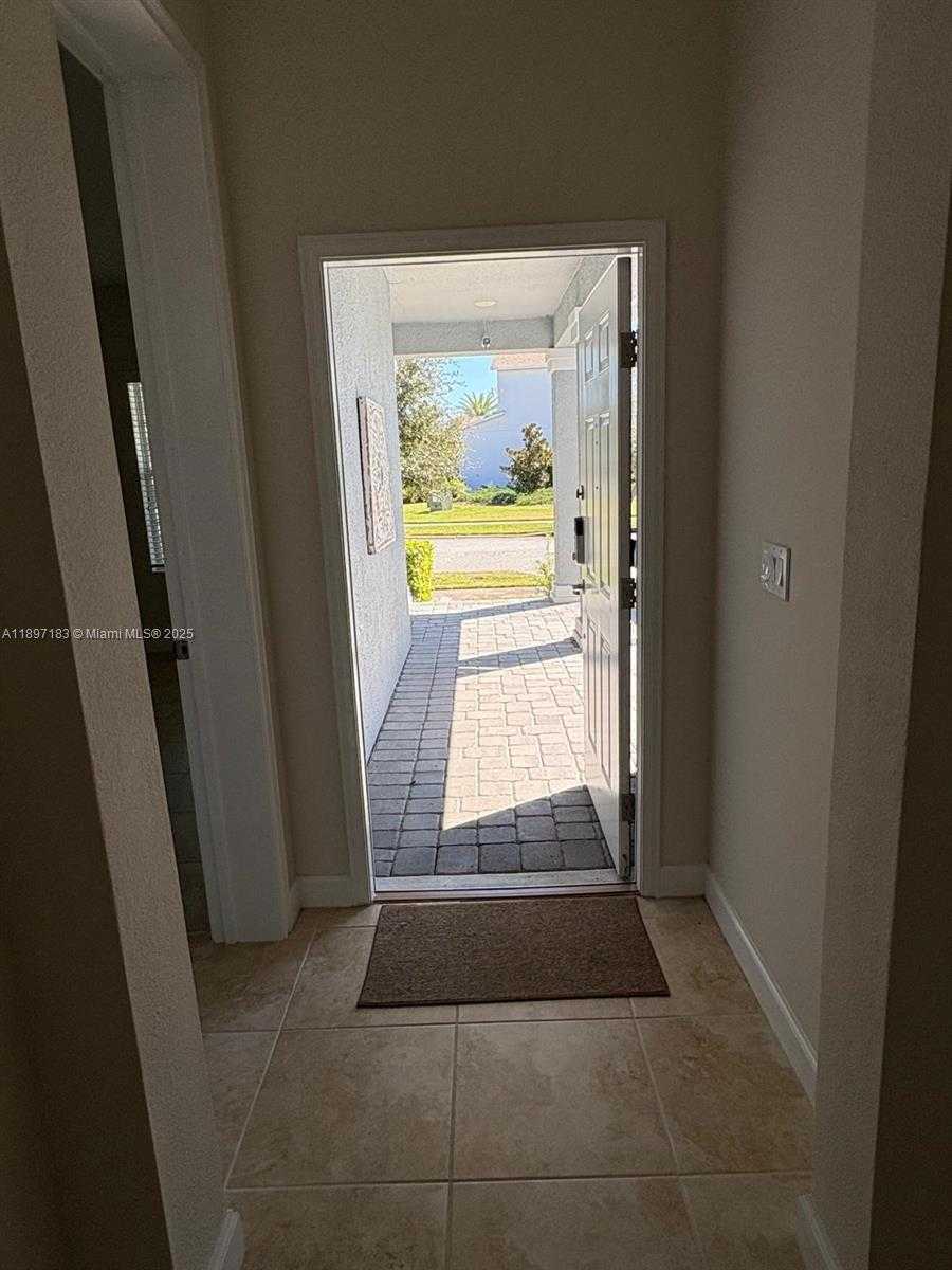 Small Image of 3074 WHITE HORSE CT, Kissimmee Number 5