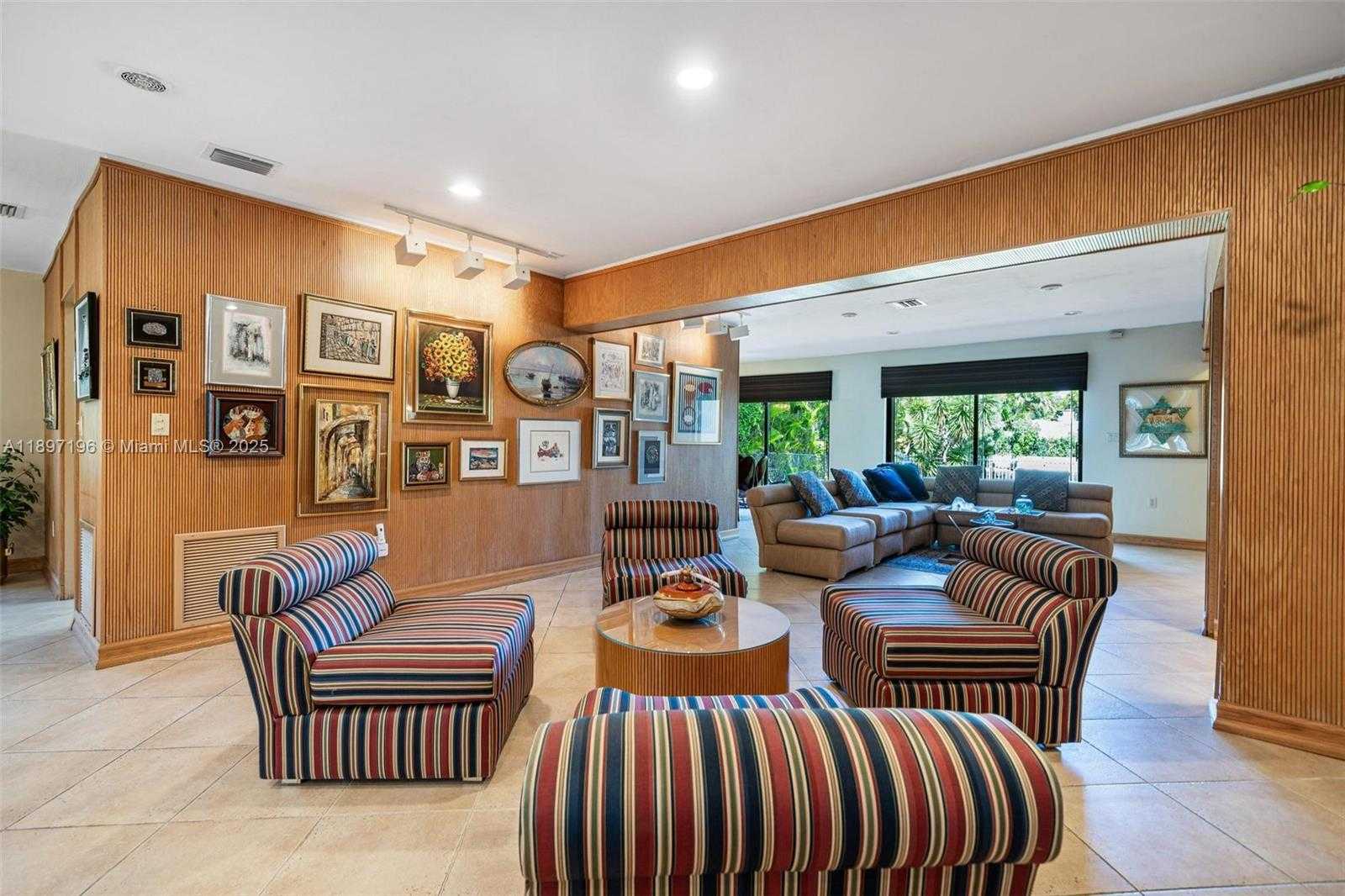 Small Image of 1855 DAYTONIA RD, Miami Beach Number 11