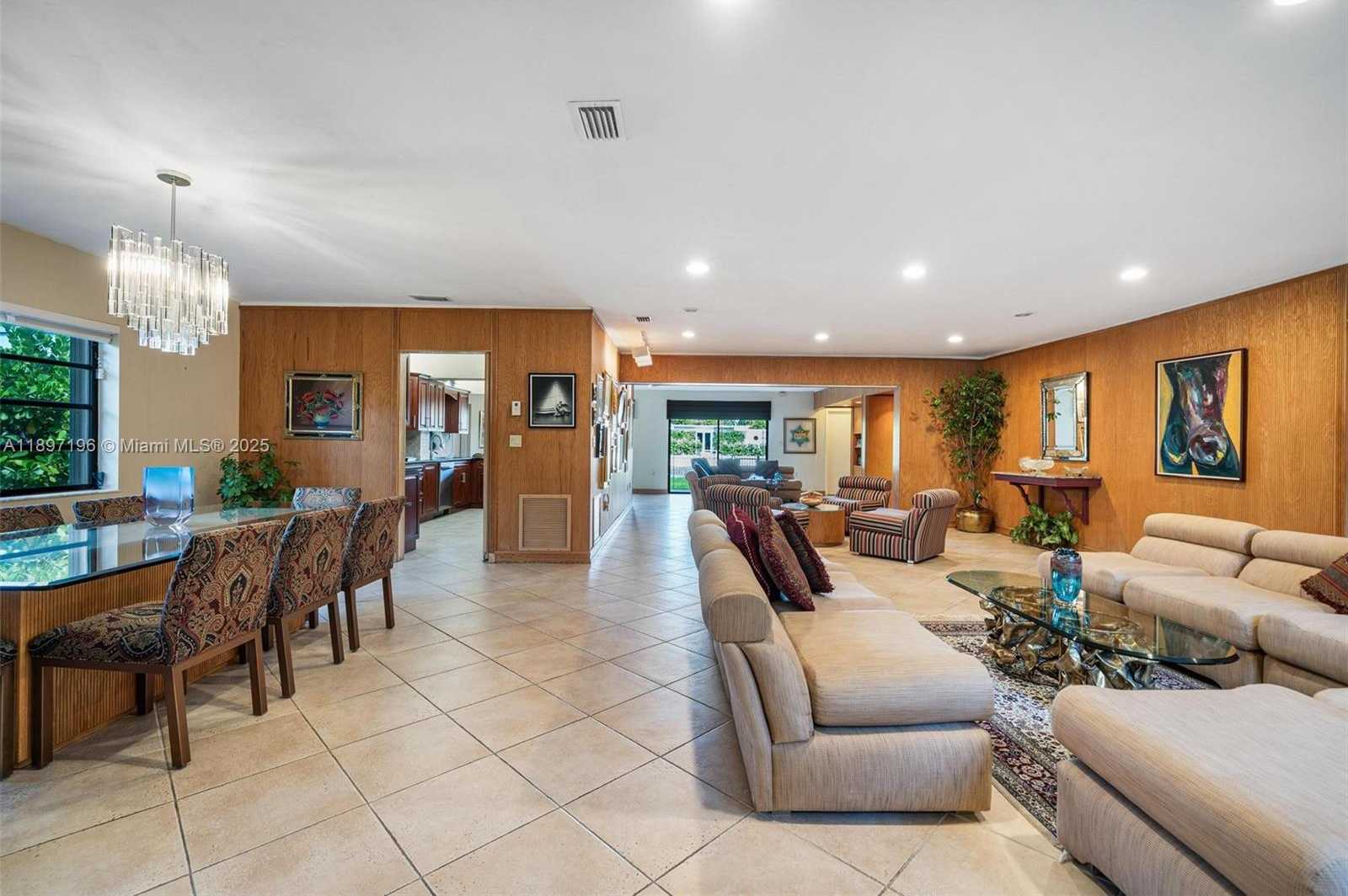 Small Image of 1855 DAYTONIA RD, Miami Beach Number 13
