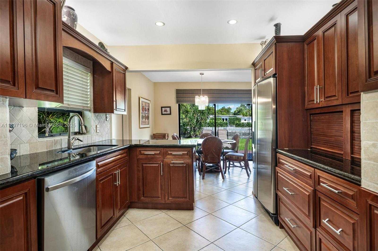 Small Image of 1855 DAYTONIA RD, Miami Beach Number 24