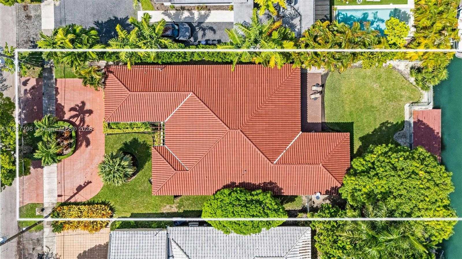 Small Image of 1855 DAYTONIA RD, Miami Beach Number 45